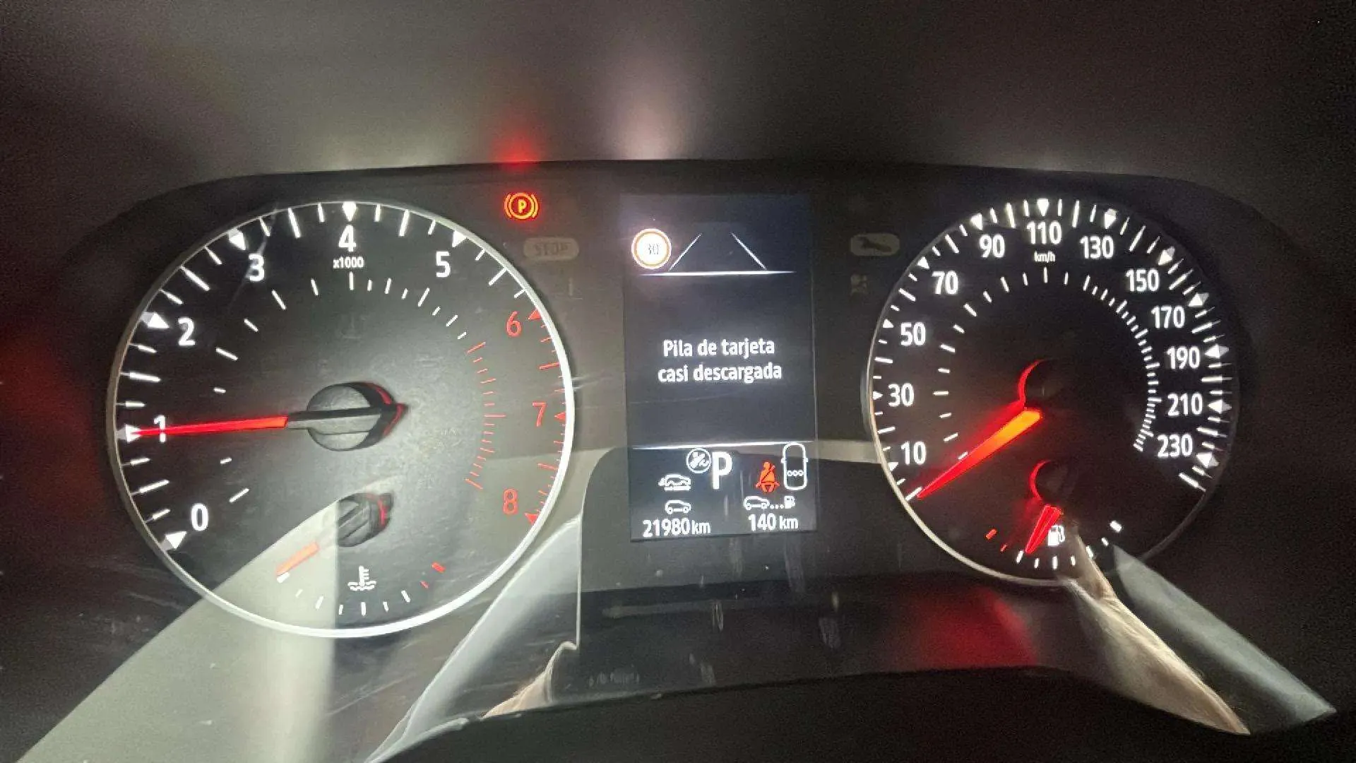 Renault Arkana Evolution TCe EDC mild hybr - foto 11