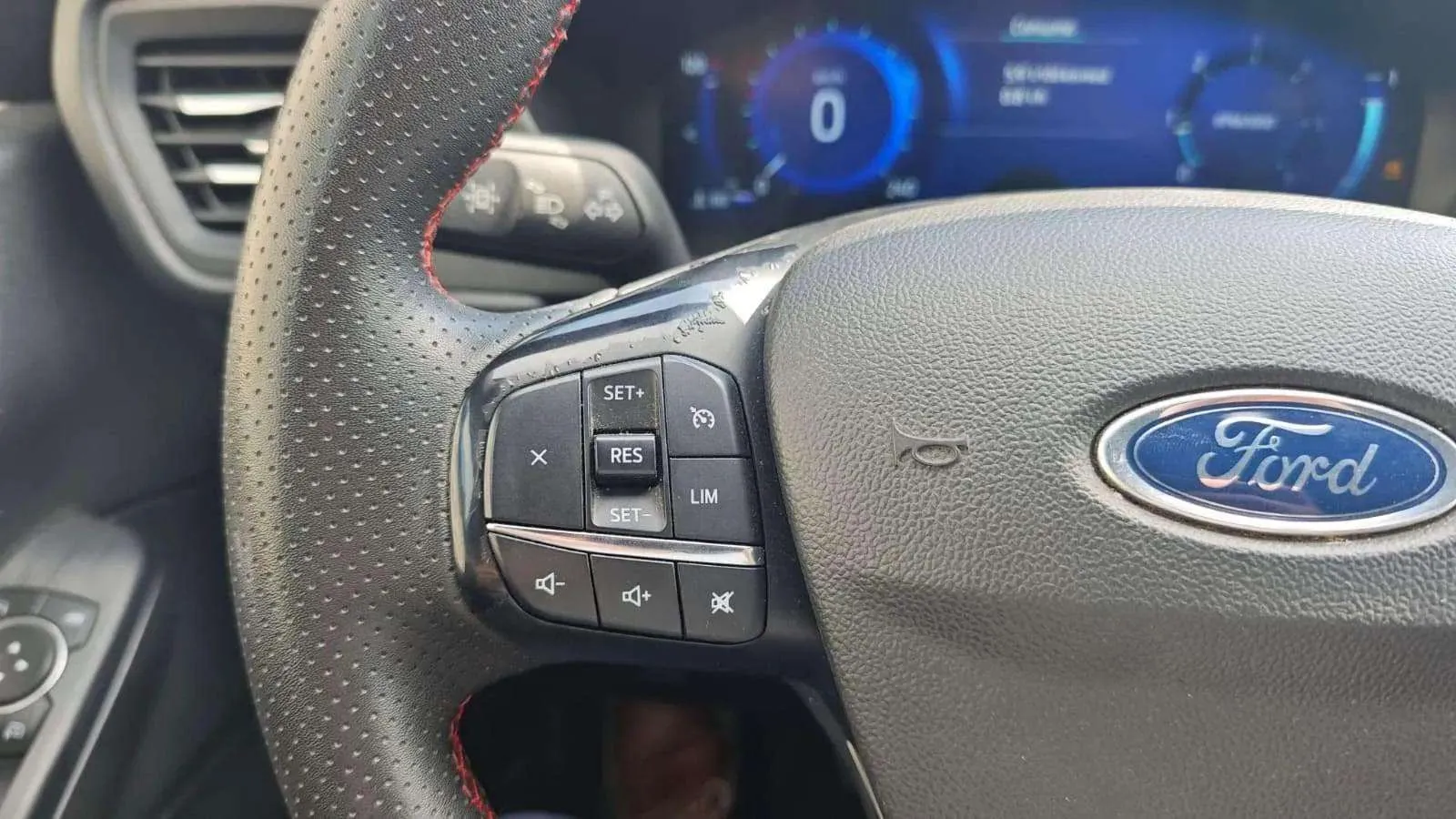 Ford Kuga ST-Line 1.5 EcoBlue - foto 15