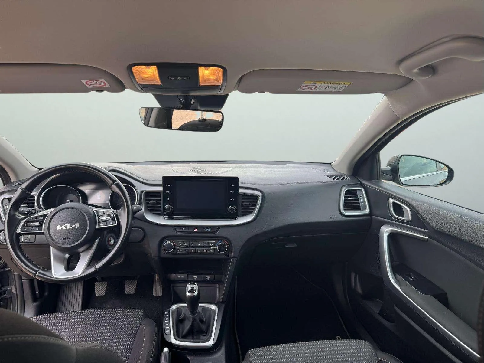 Kia Ceed 1.6 MHEV iMT Tech - foto 10