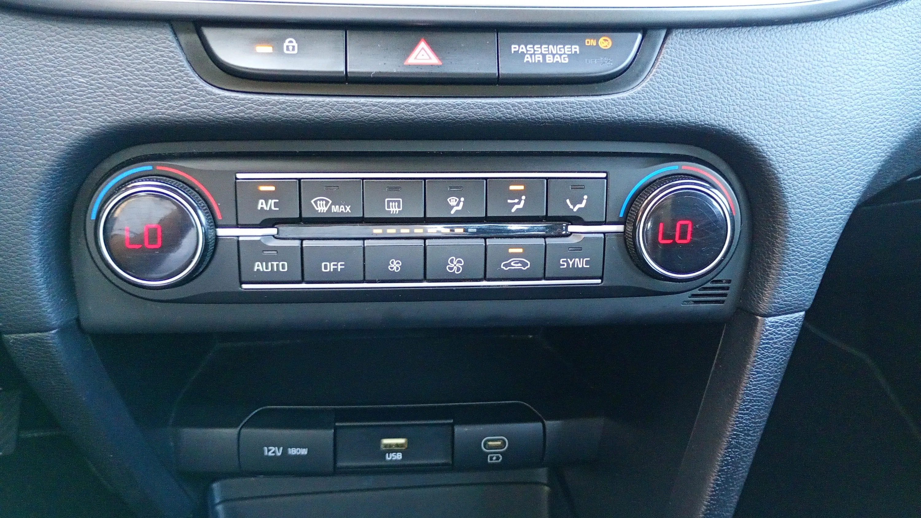 Kia Ceed 1.6 MHEV iMT Drive - foto 21