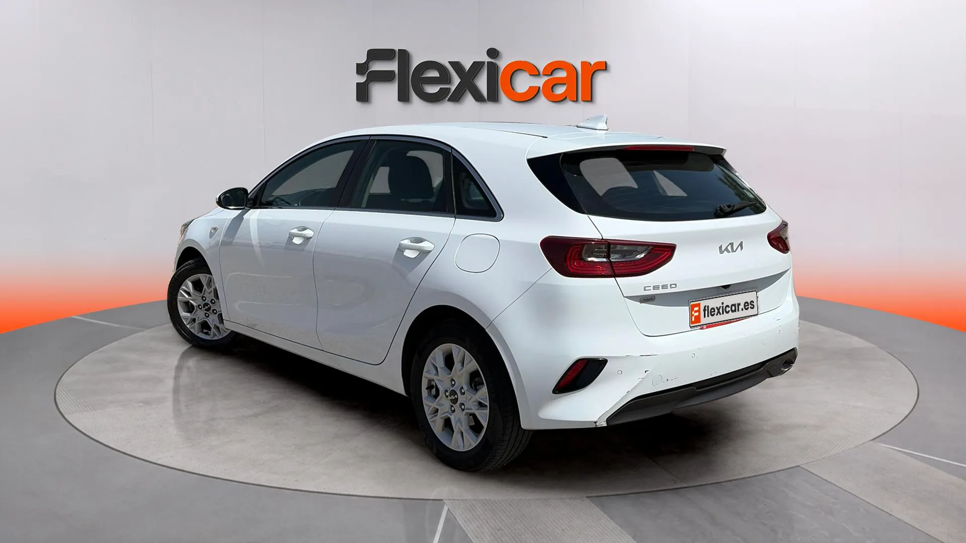 Kia Ceed 1.6 MHEV iMT Drive - foto 8
