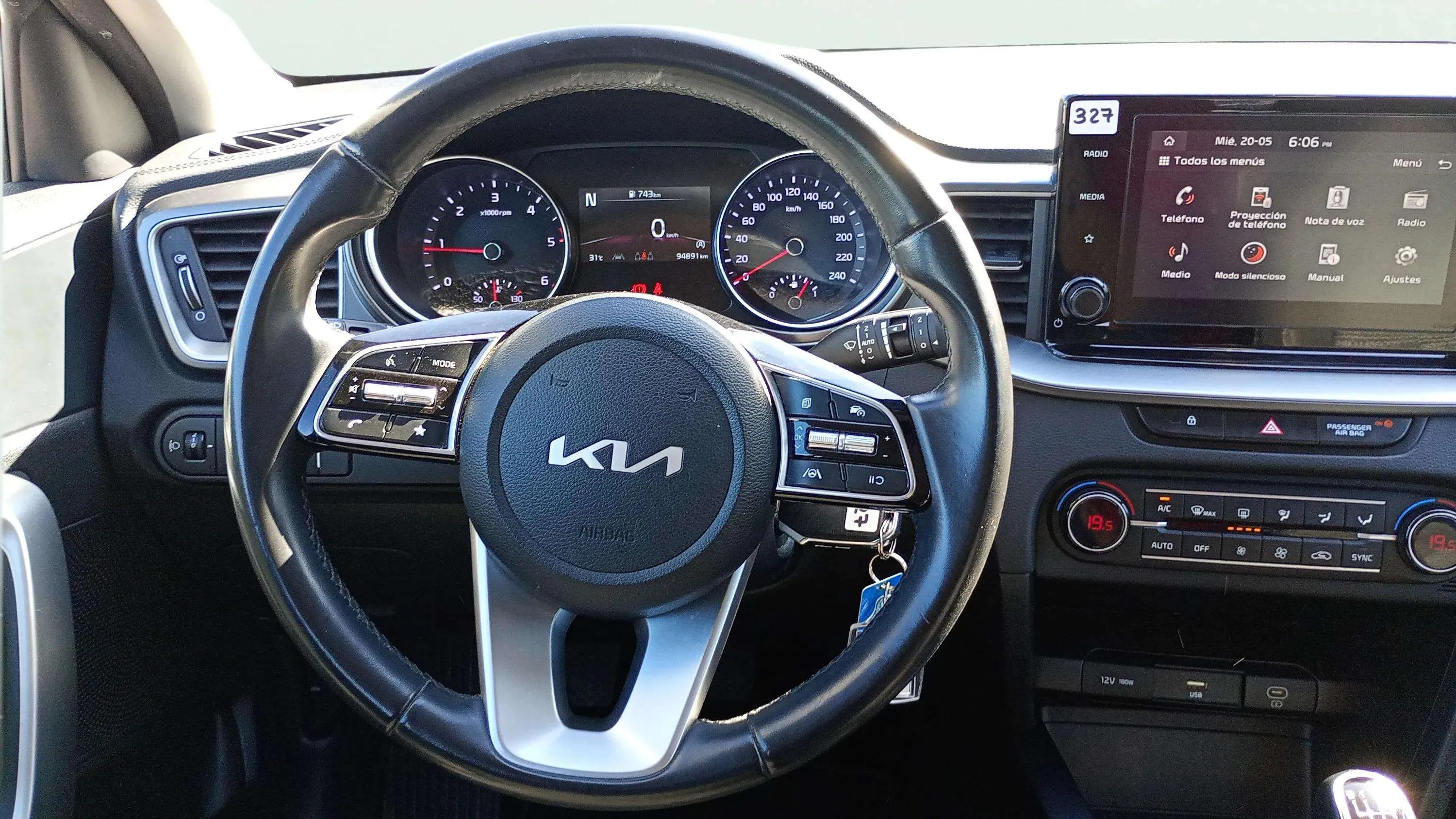 Kia Ceed 1.6 MHEV iMT Drive - foto 17
