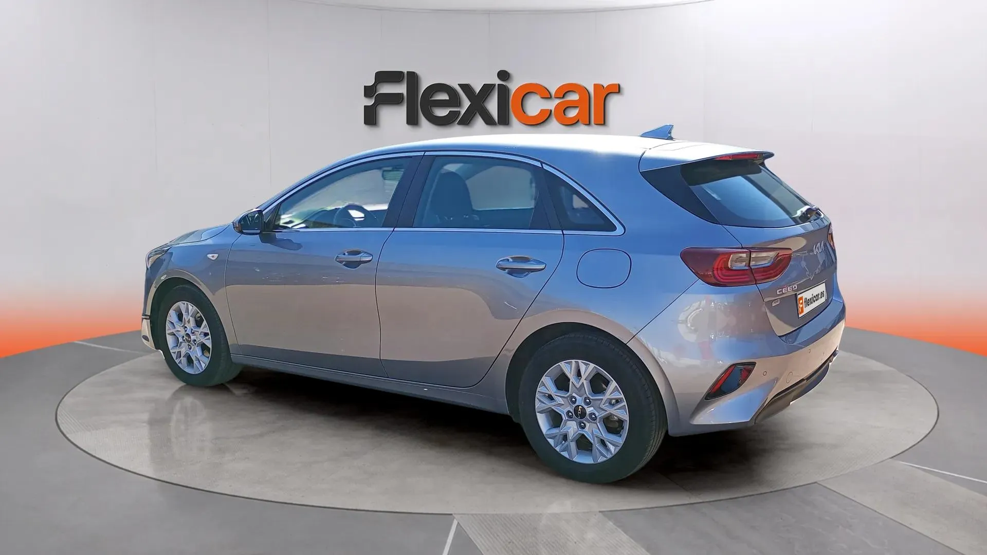 Kia Ceed 1.6 MHEV iMT Drive - foto 10