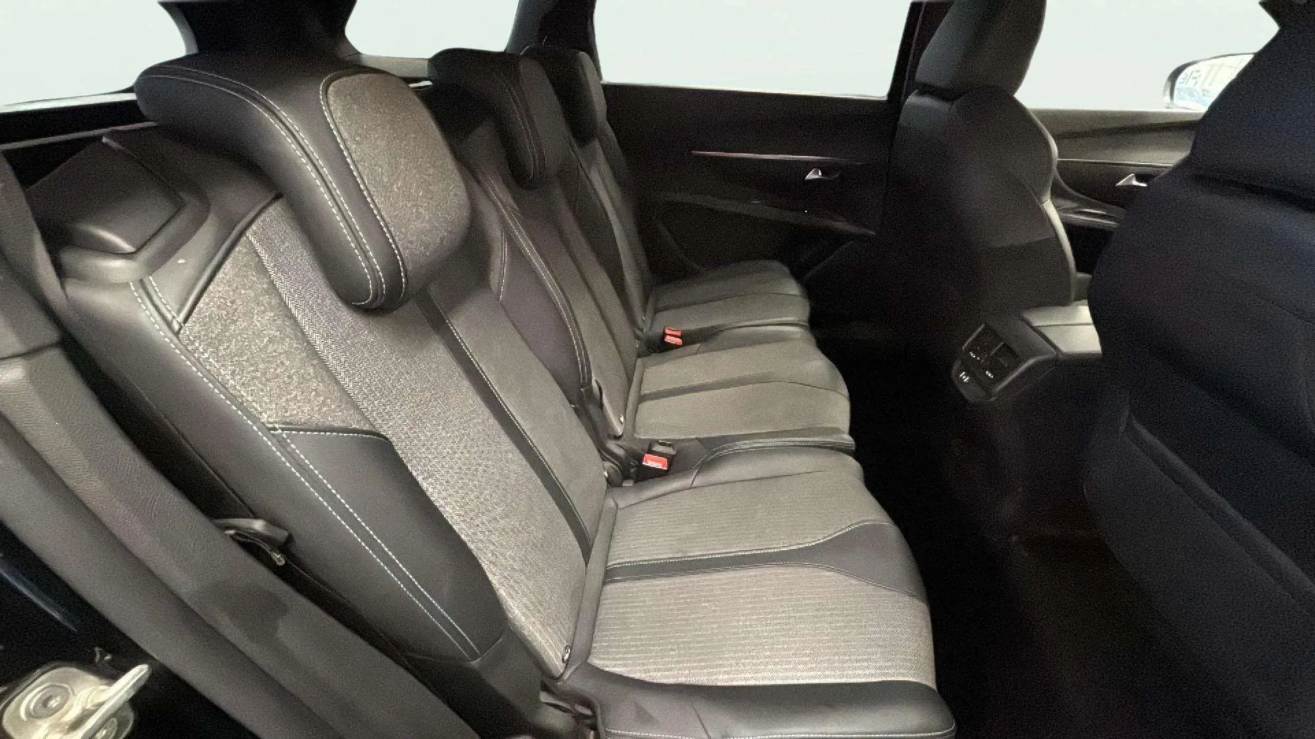 Peugeot 5008 1.2 PureTech Allure Pack - foto 17