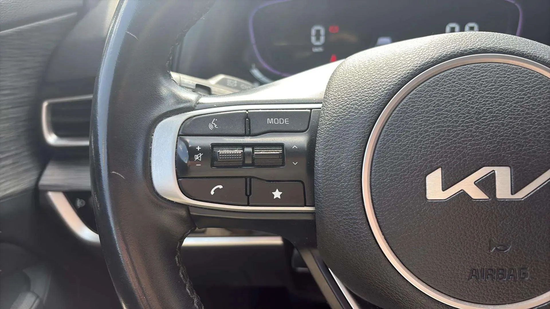 Kia Sportage 1.6 CRDi MHEV Business 4x2 - foto 15