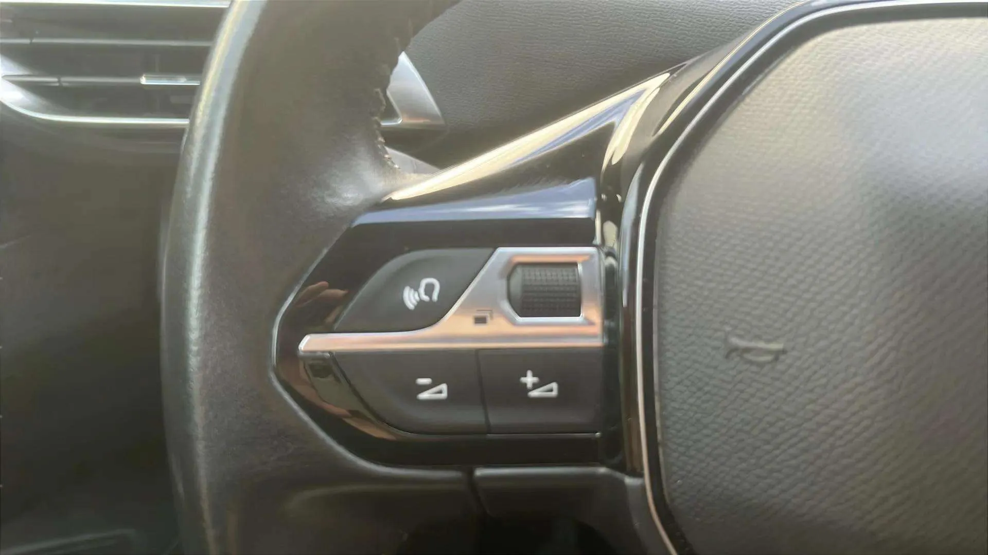 Peugeot 5008 1.2 PureTech Allure Pack - foto 11