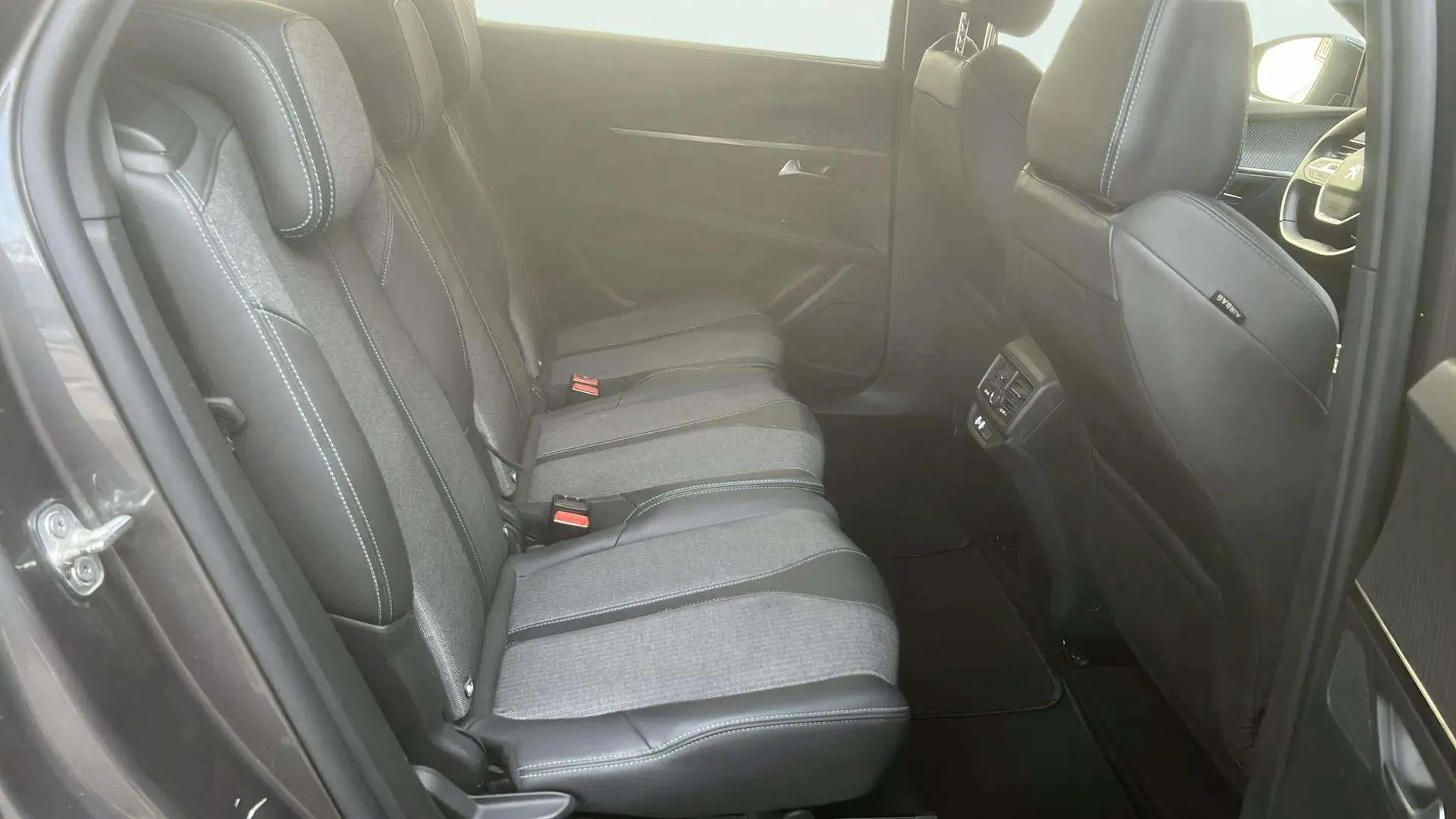 Peugeot 5008 1.2 PureTech Allure Pack - foto 19