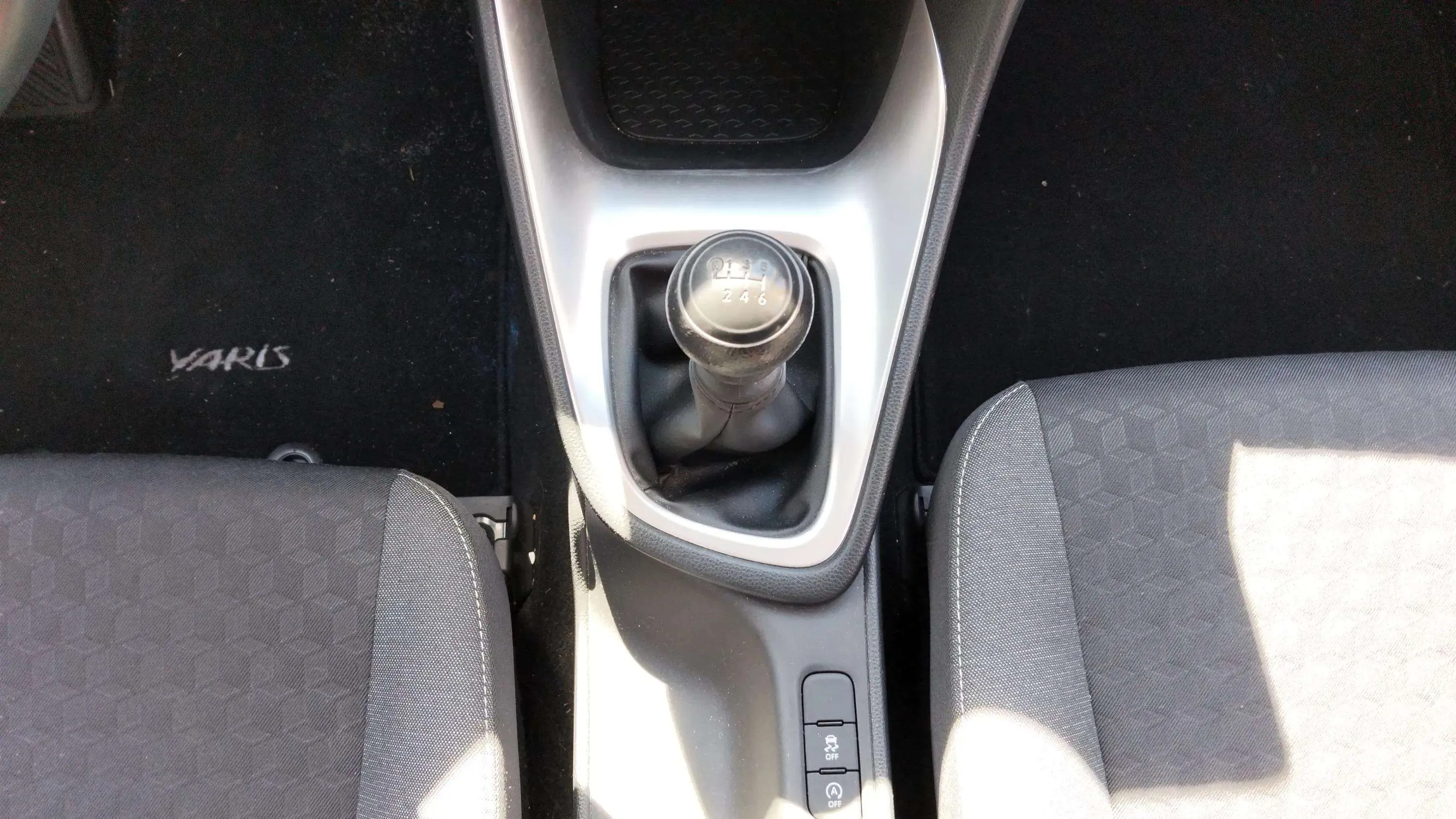 Toyota Yaris 1.5 125 S-Edition - foto 14