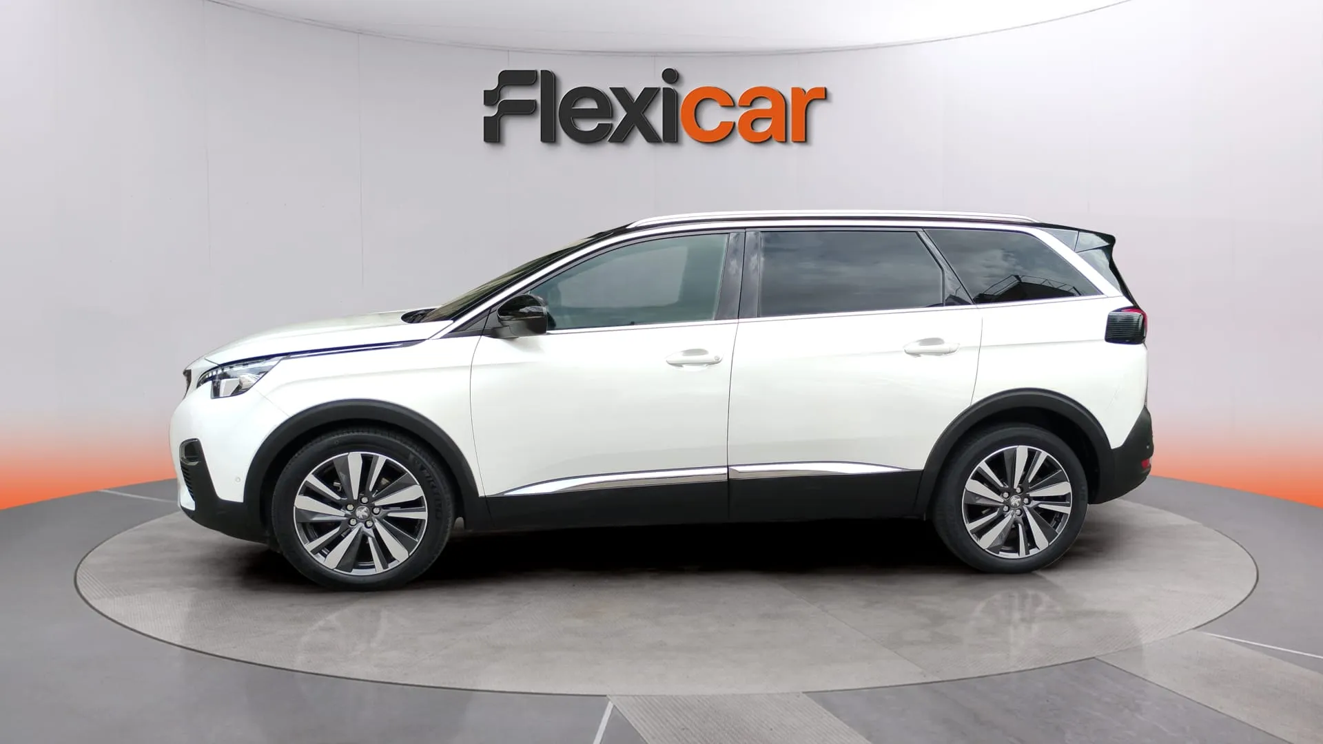 Peugeot 5008 GT-Line 1.6L THP EAT6 - foto 6