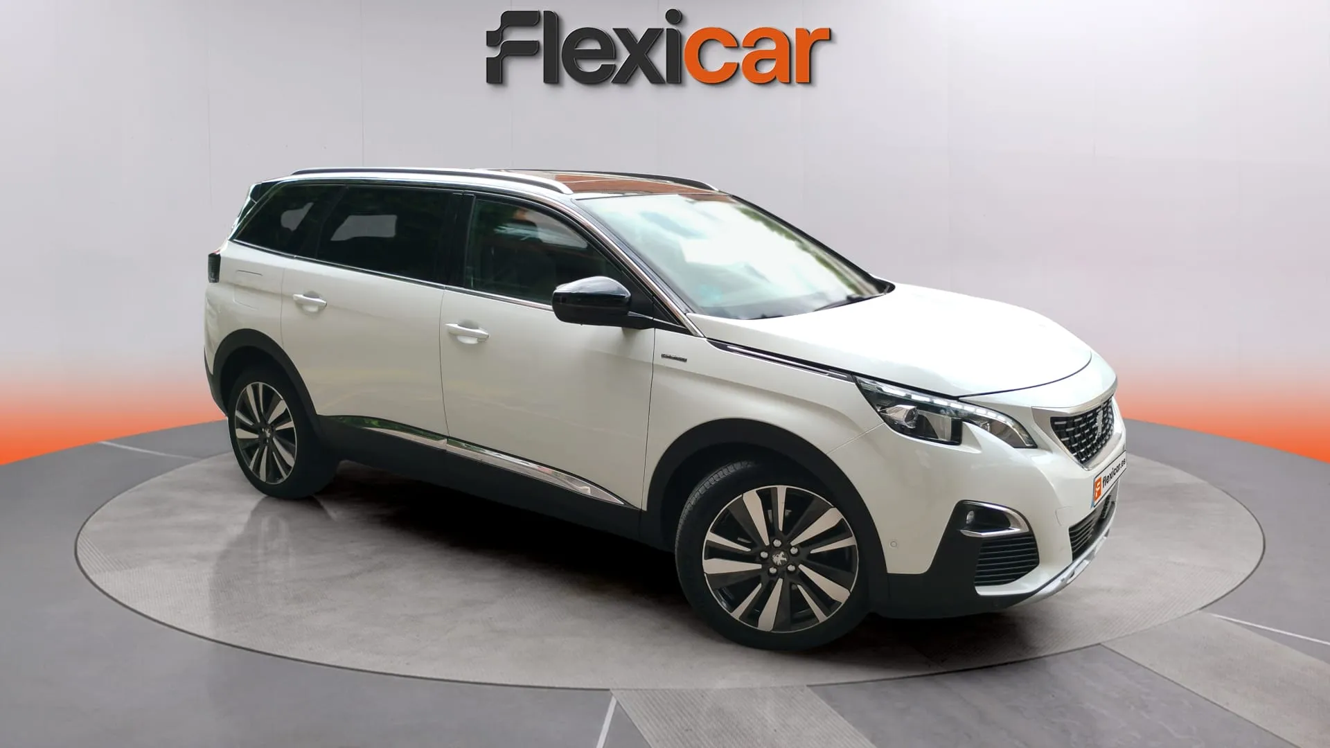 Peugeot 5008 GT-Line 1.6L THP EAT6 - foto 1