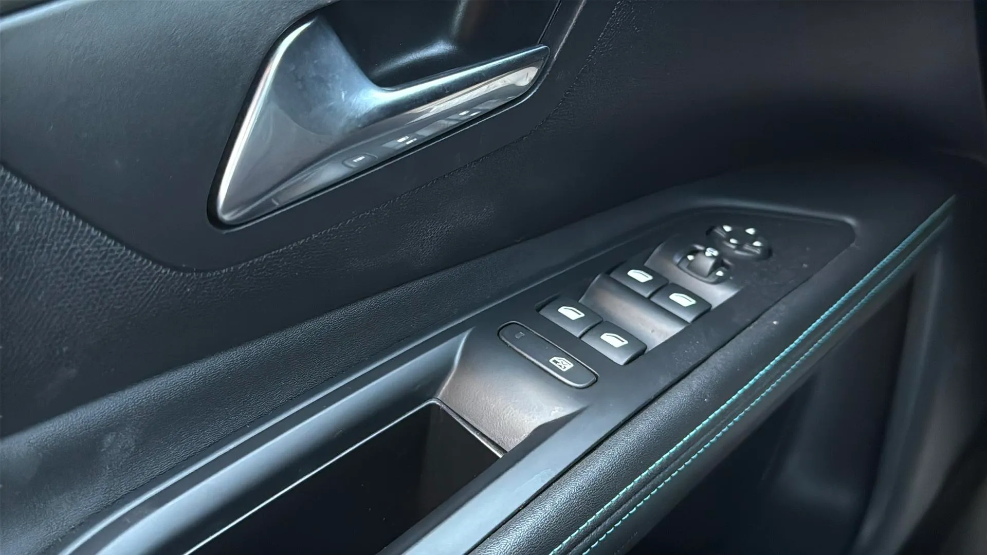 Peugeot 5008 1.2 PureTech GT - foto 19