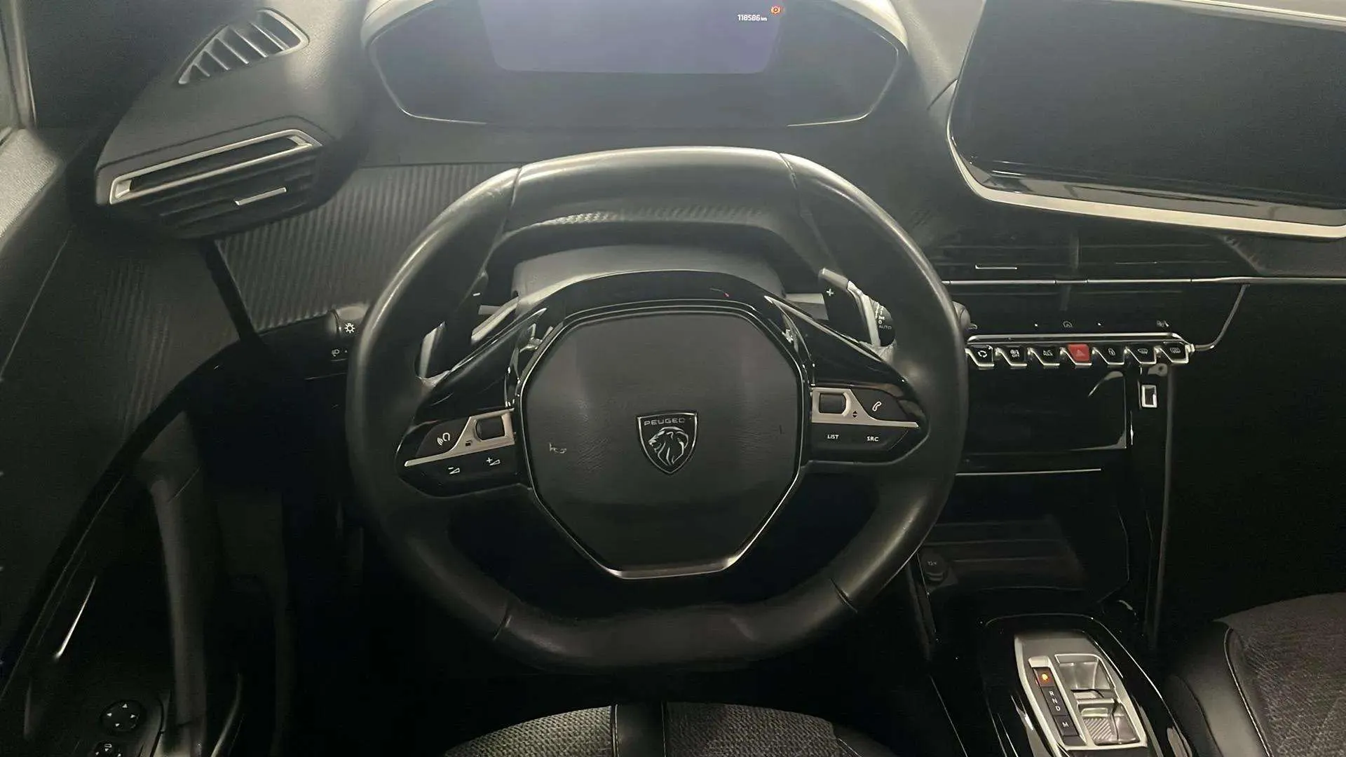 Peugeot 2008 Allure PureTech 130 EAT8 - foto 13