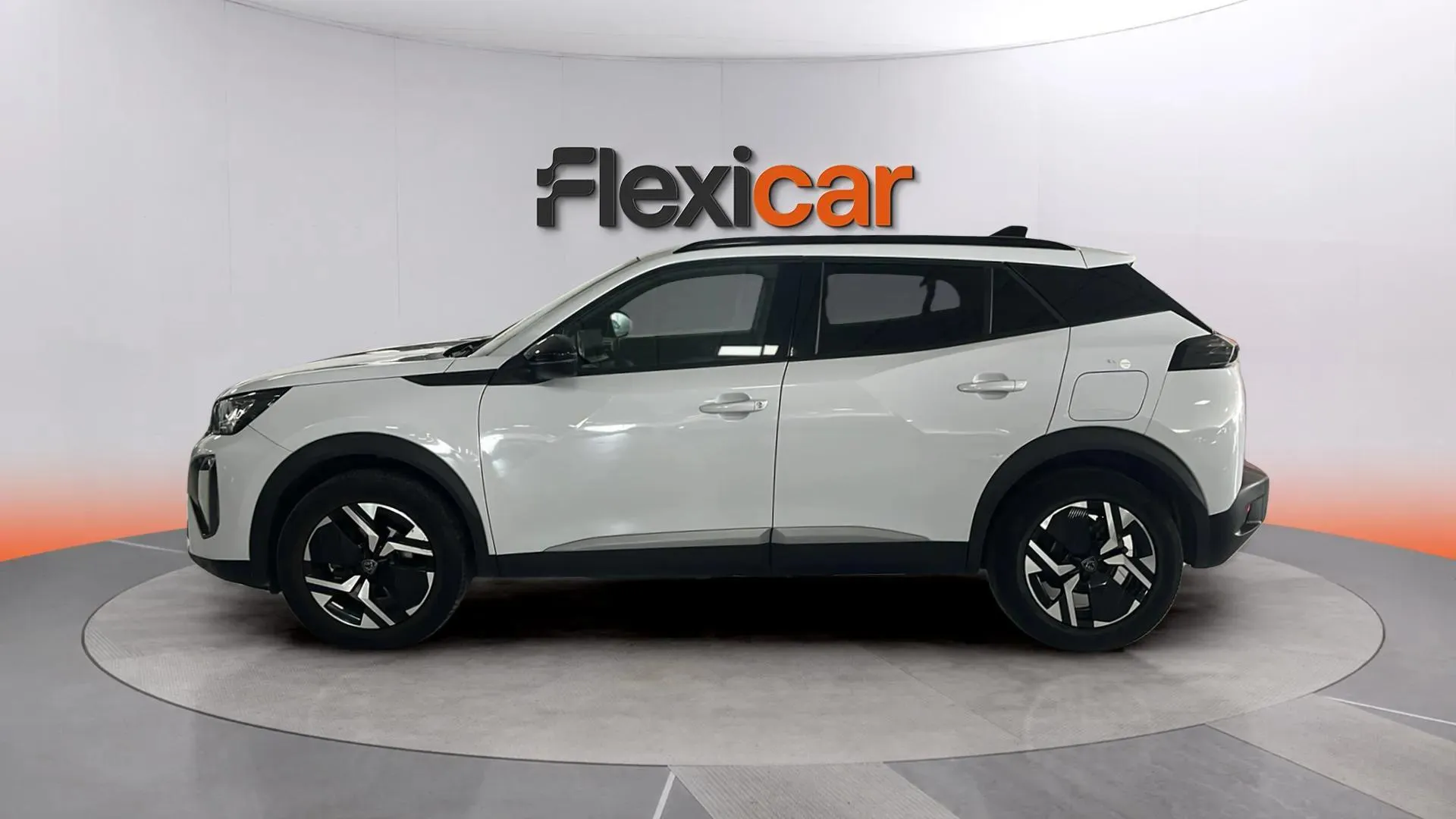 Peugeot 2008 Allure PureTech 130 EAT8 - foto 4