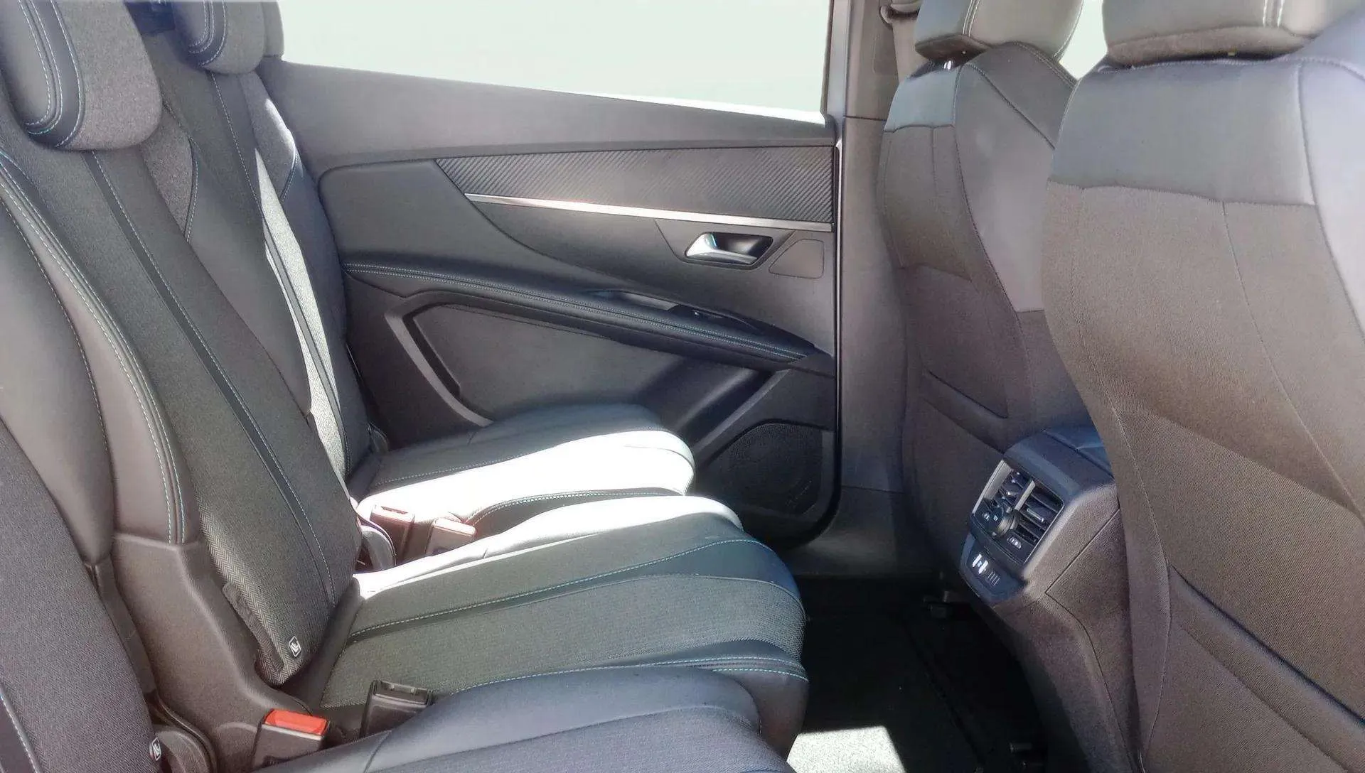 Peugeot 5008 1.2 PureTech GT - foto 14