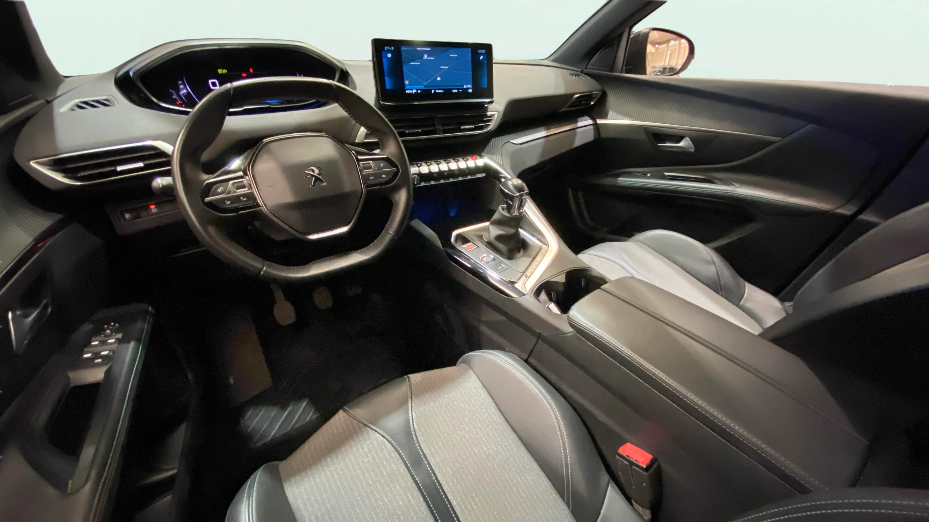 Peugeot 5008 1.2 PureTech Allure Pack - foto 26