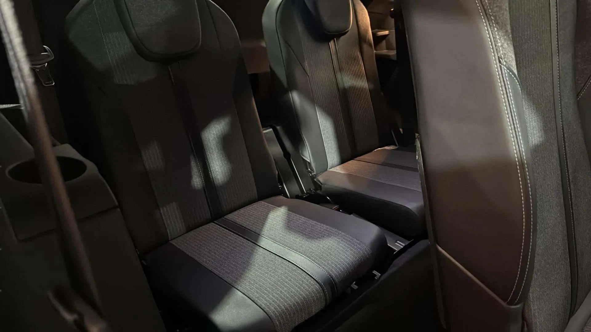 Peugeot 5008 1.2 PureTech Allure Pack - foto 29