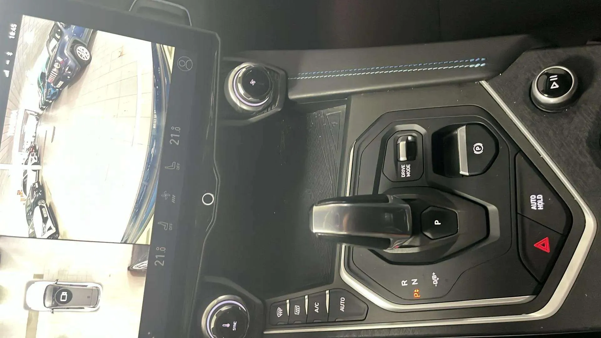 Lynk & Co 01 1.5 PHEV - foto 18