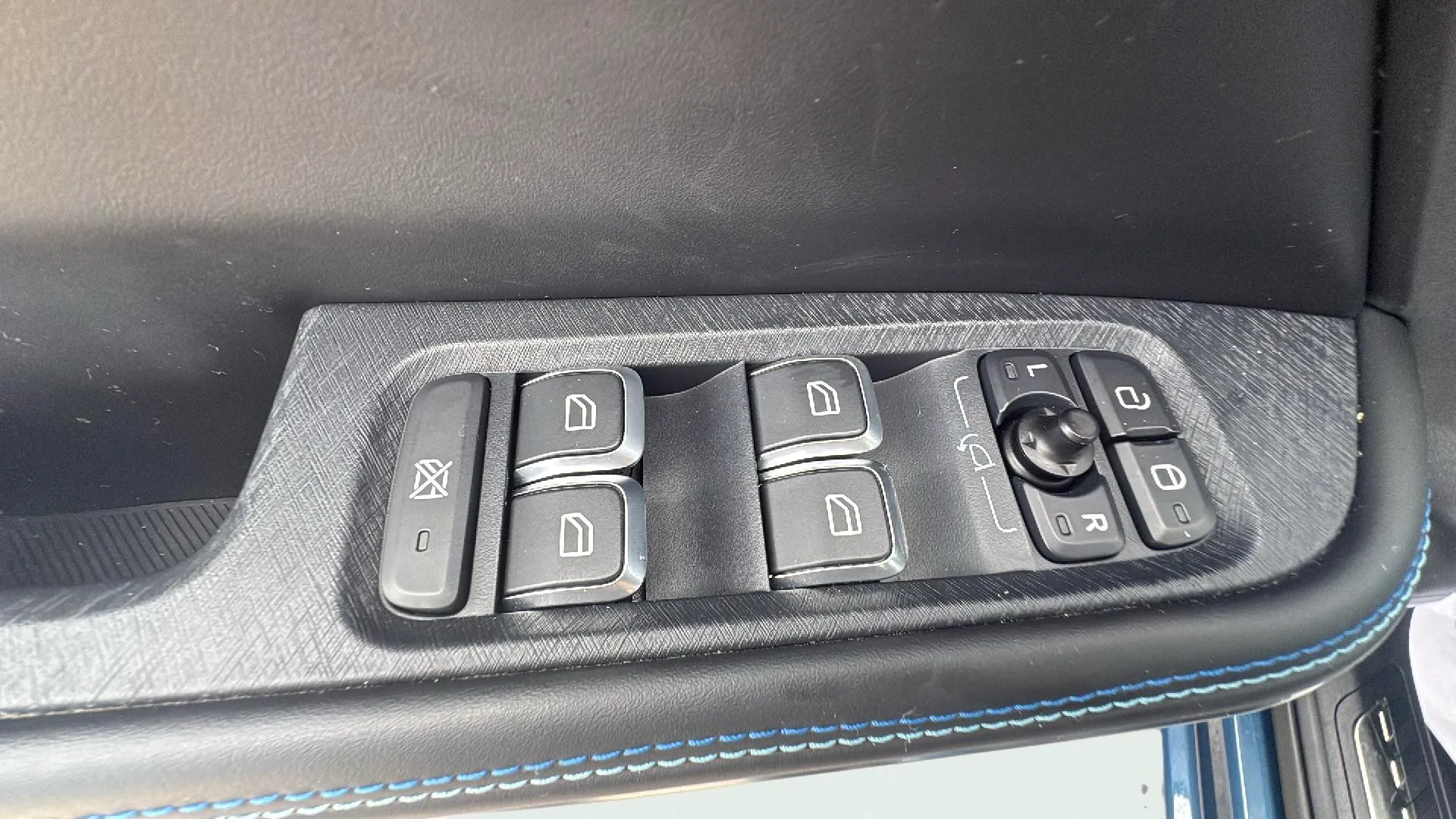 Lynk & Co 01 1.5 PHEV - foto 21
