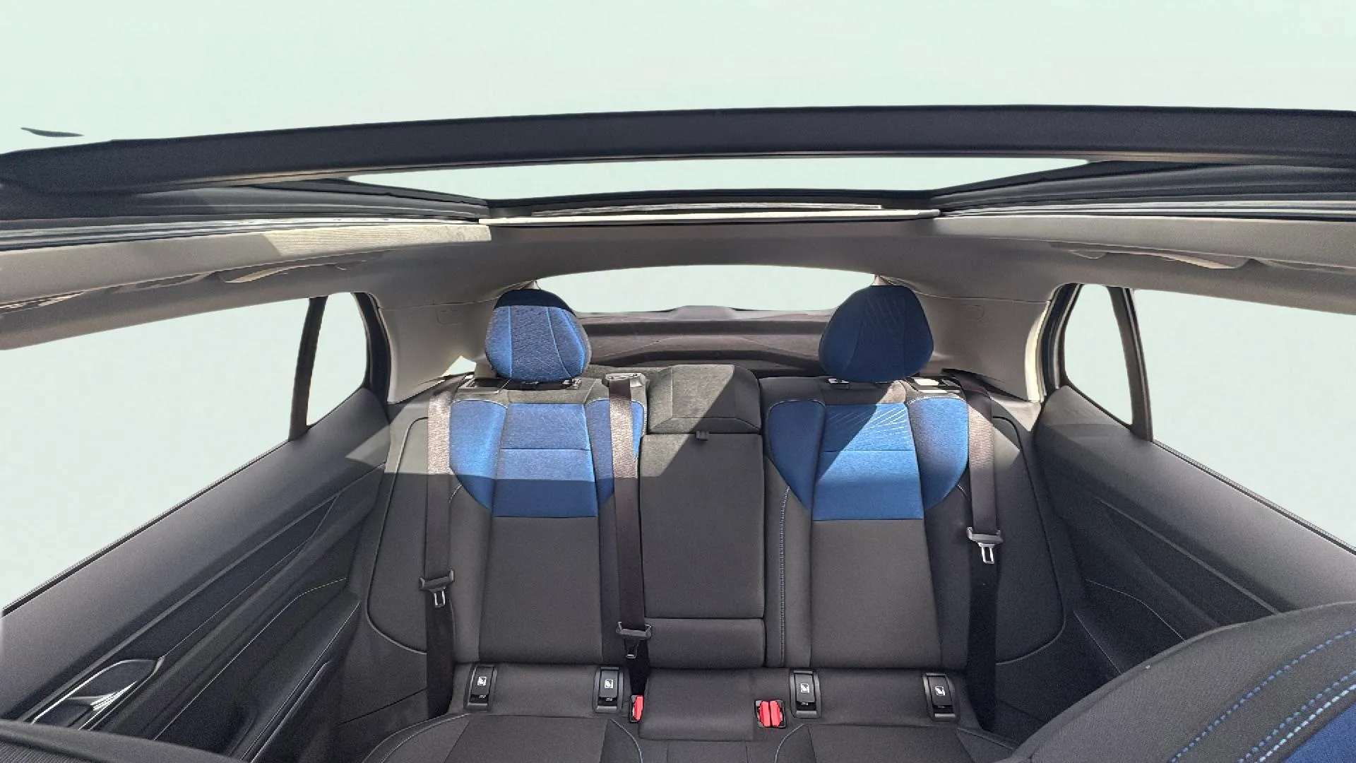 Lynk & Co 01 1.5 PHEV - foto 16