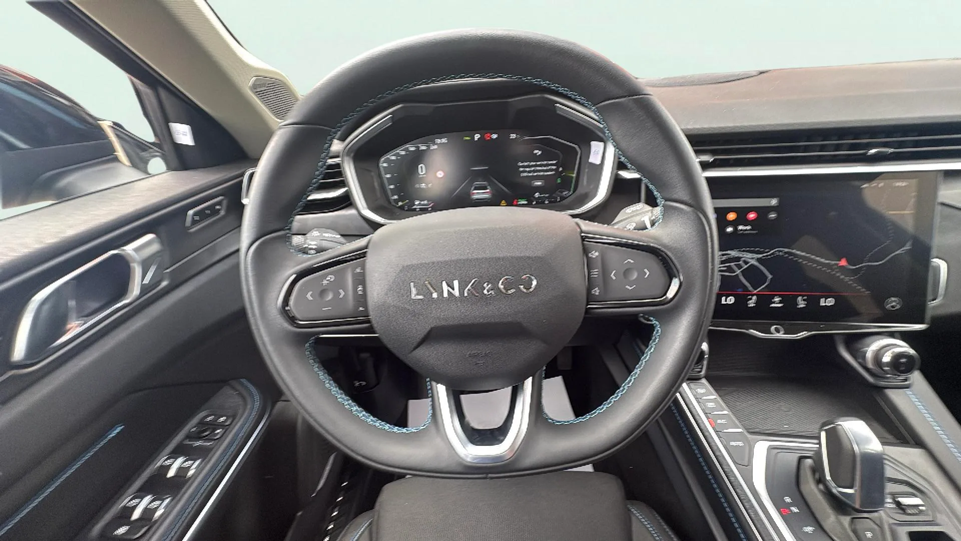 Lynk & Co 01 1.5 PHEV - foto 18