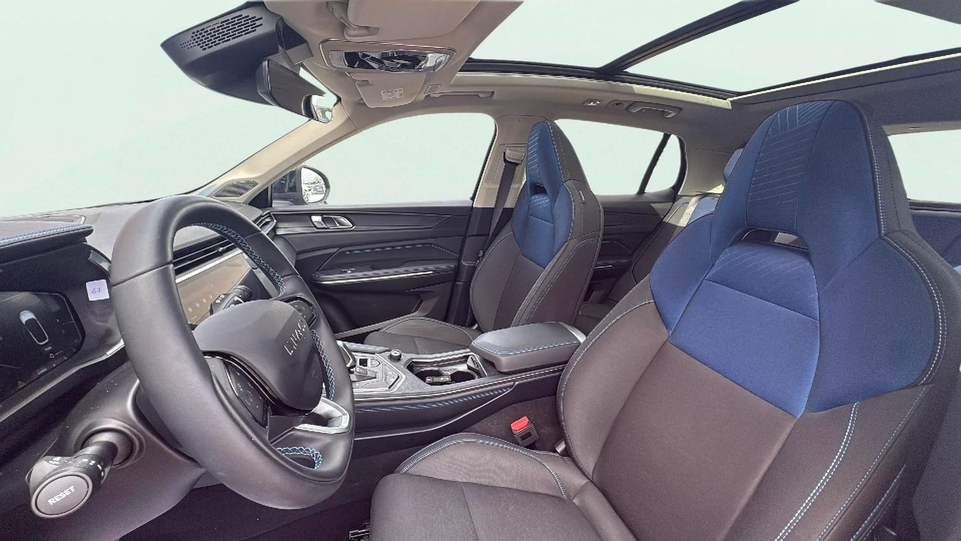 Lynk & Co 01 1.5 PHEV - foto 14