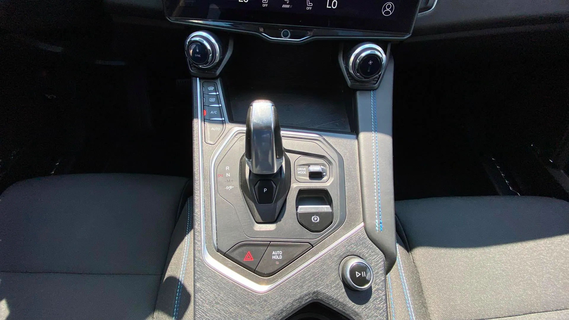 Lynk & Co 01 1.5 PHEV - foto 18