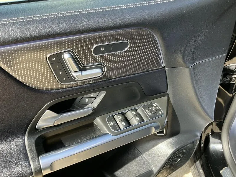 Mercedes-Benz GLB 2.0 GLB 220 D 4MATIC DCT - foto 37
