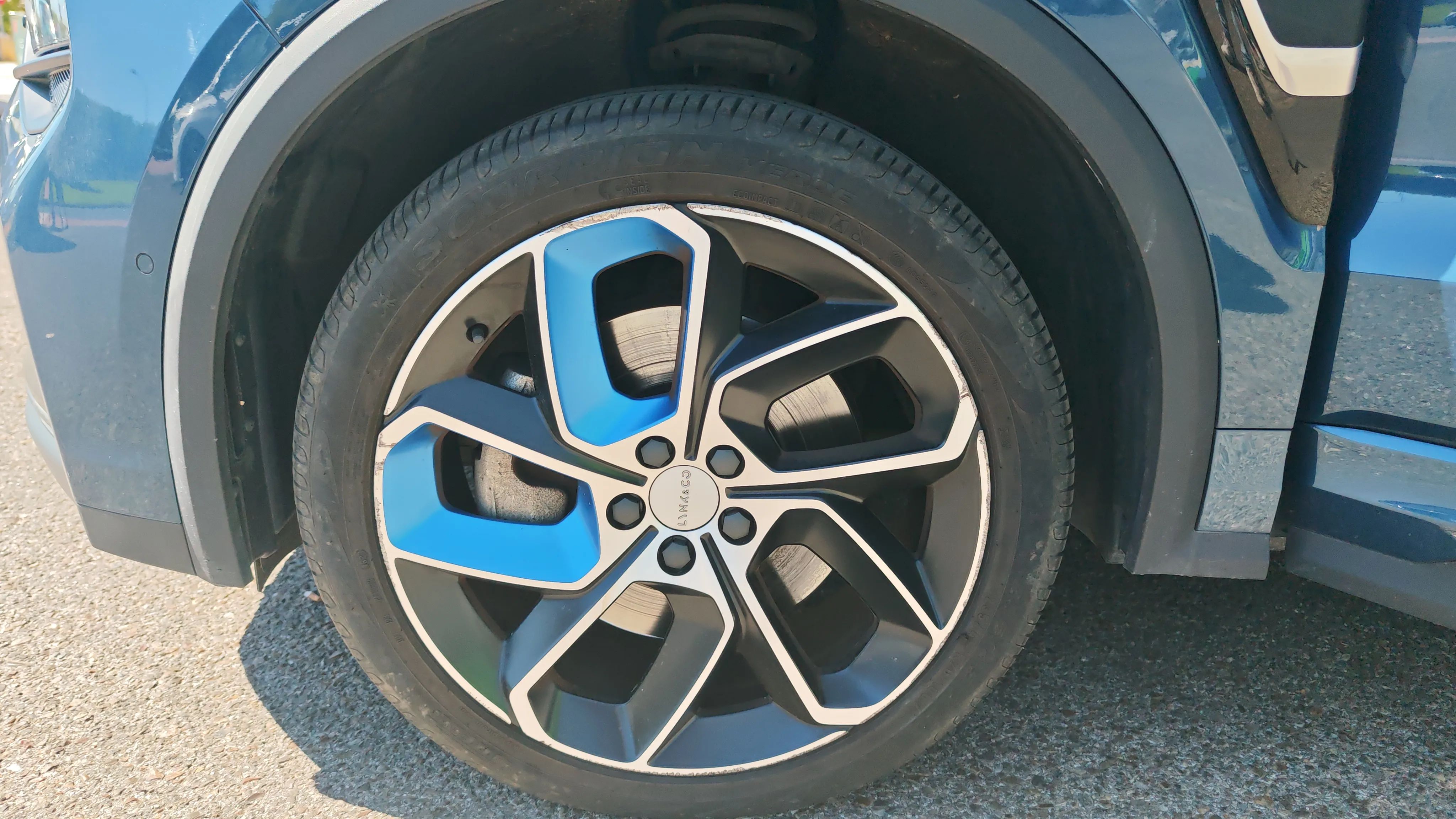 Lynk & Co 01 1.5 PHEV 6. - foto 21