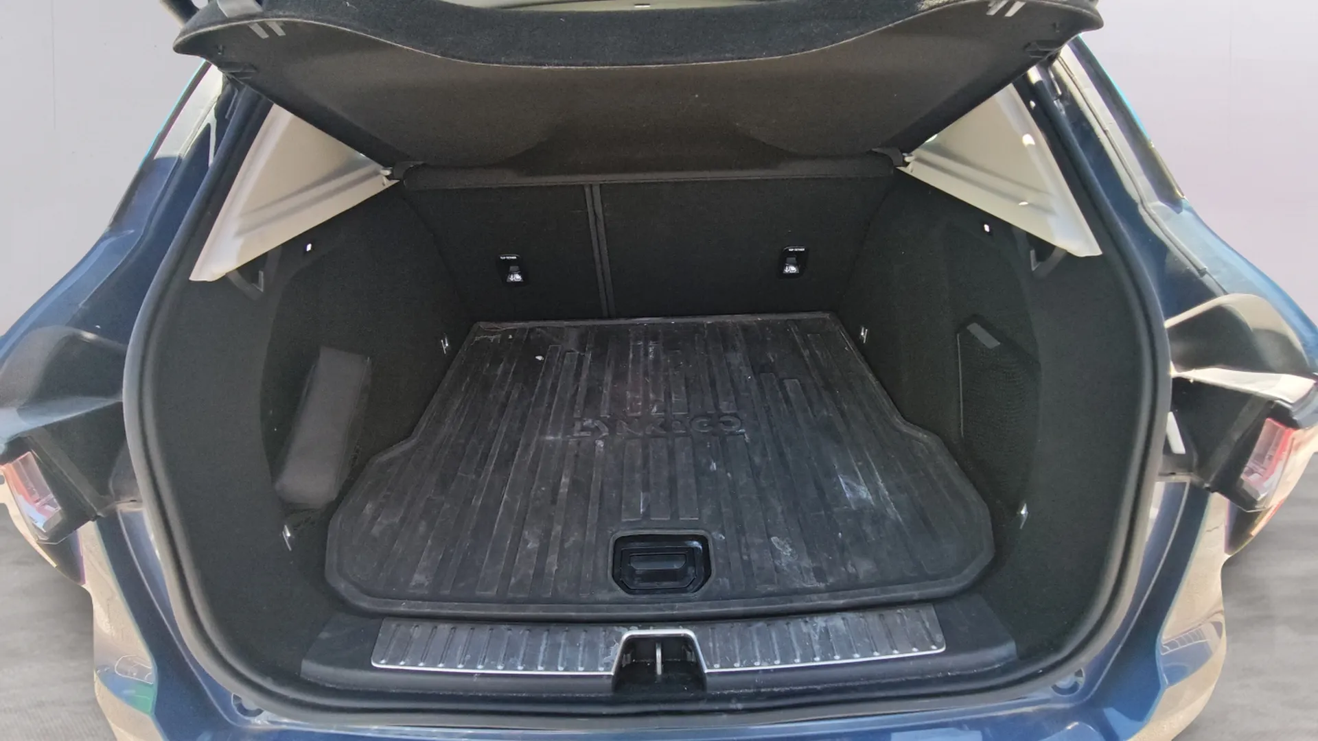 Lynk & Co 01 1.5 PHEV 6. - foto 13