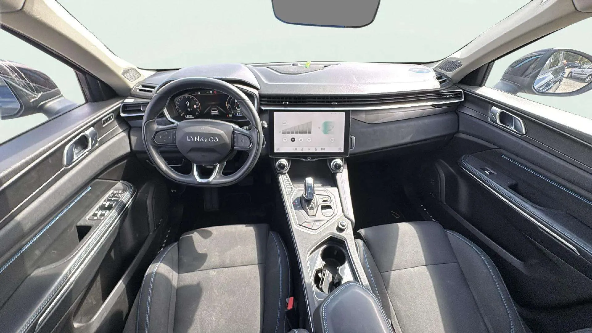 Lynk & Co 01 1.5 PHEV - foto 16