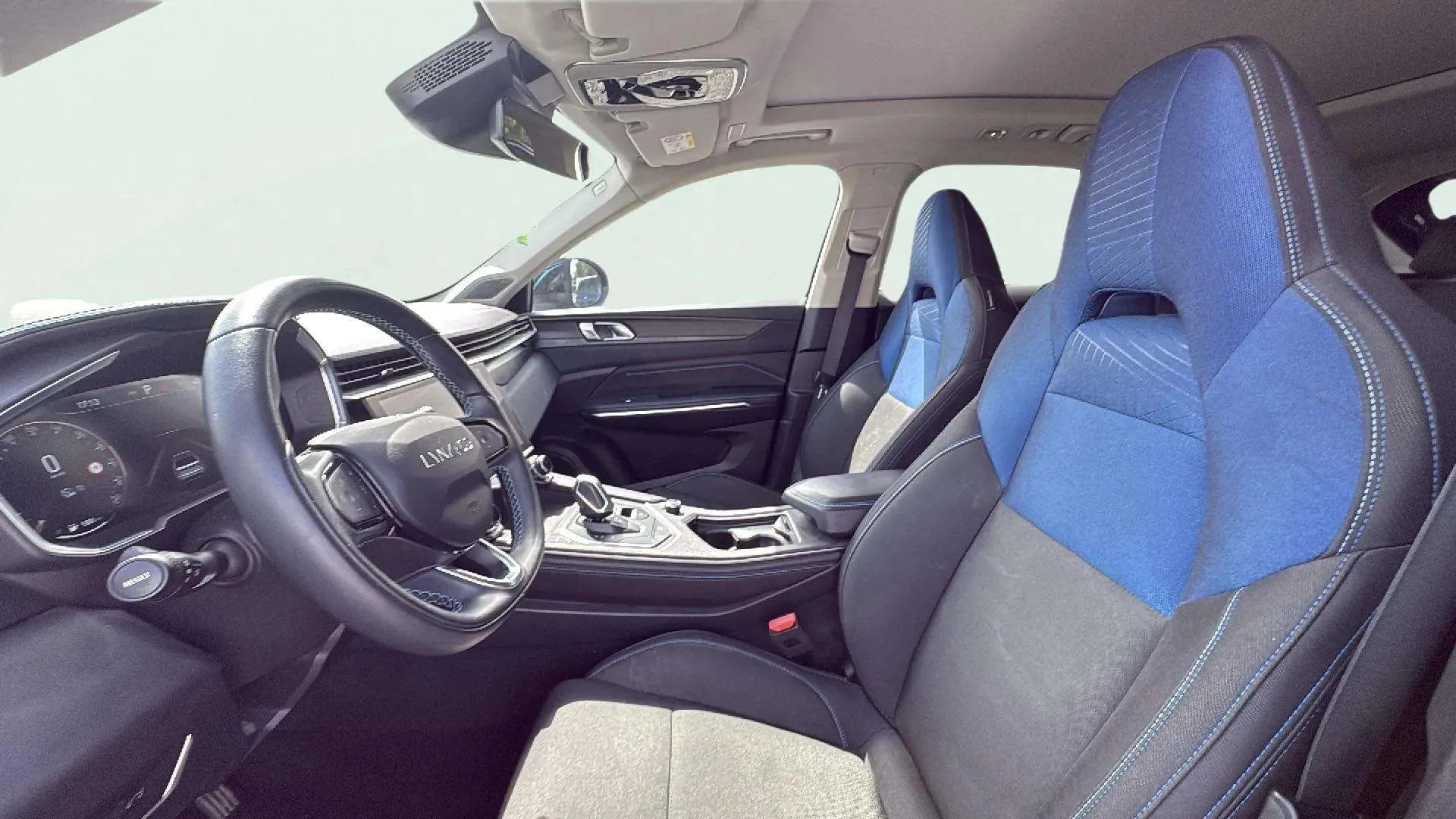Lynk & Co 01 1.5 PHEV - foto 18
