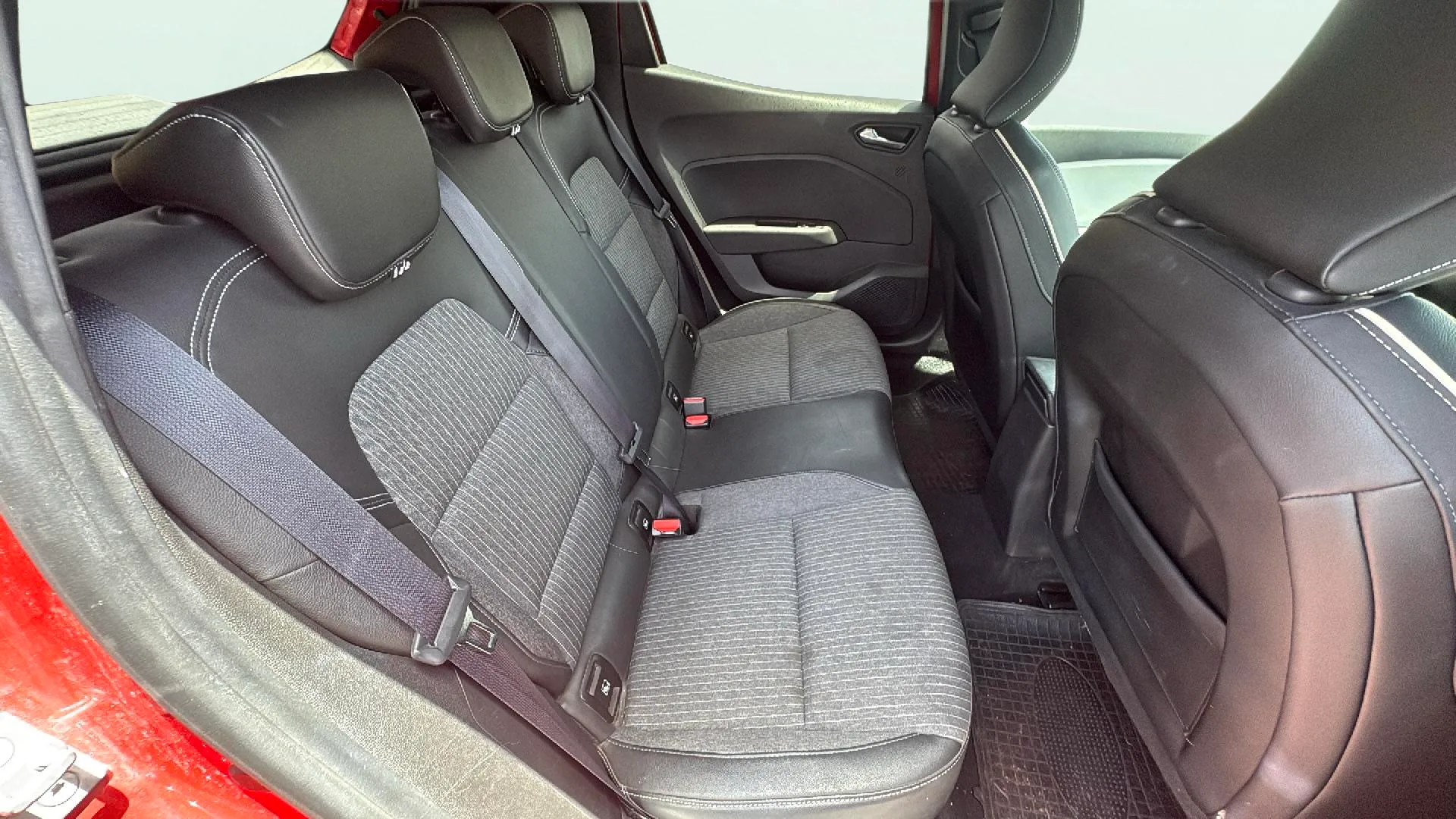 Renault Clio Techno TCe - foto 14