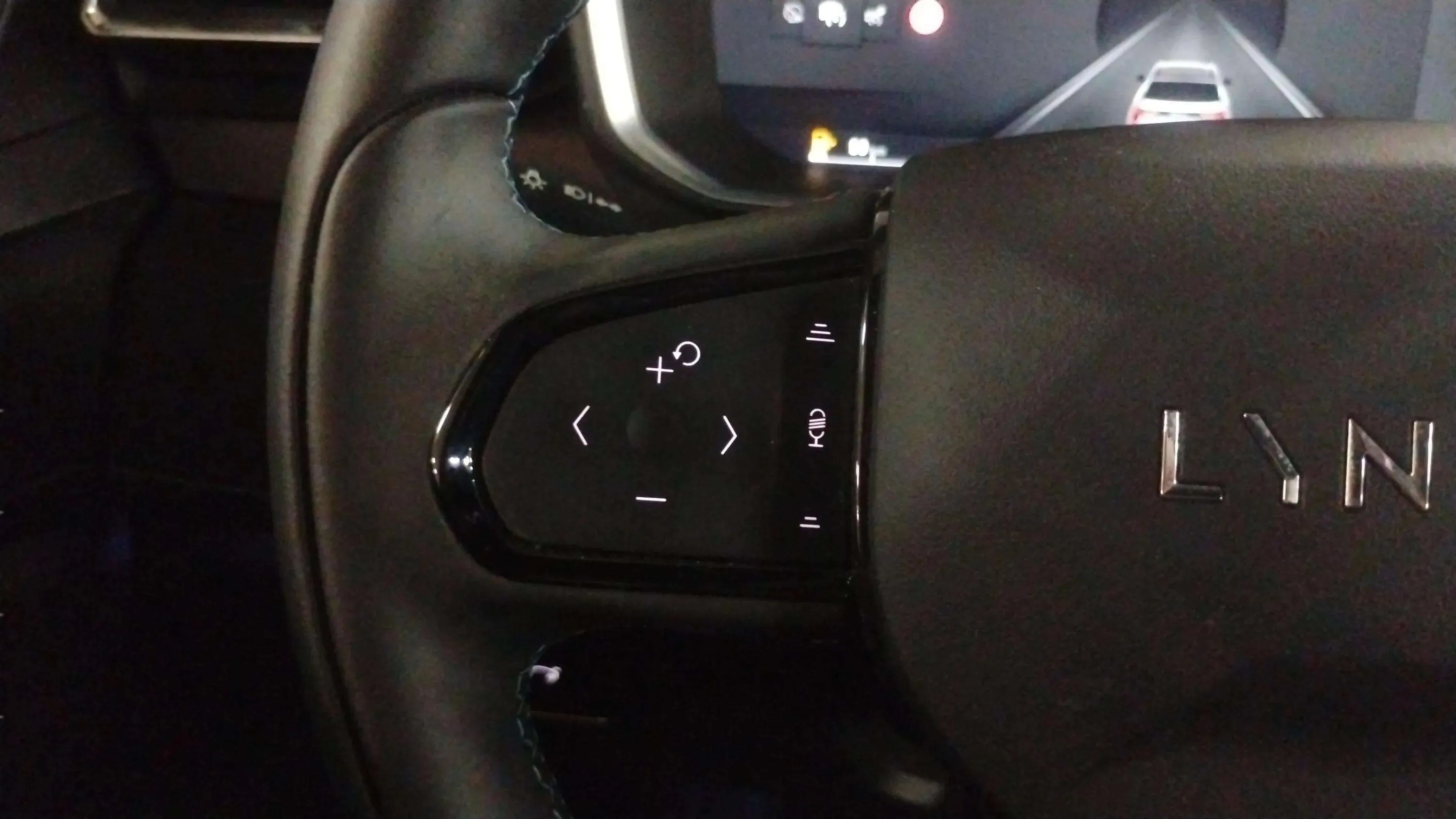 Lynk & Co 01 1.5 PHEV - foto 21