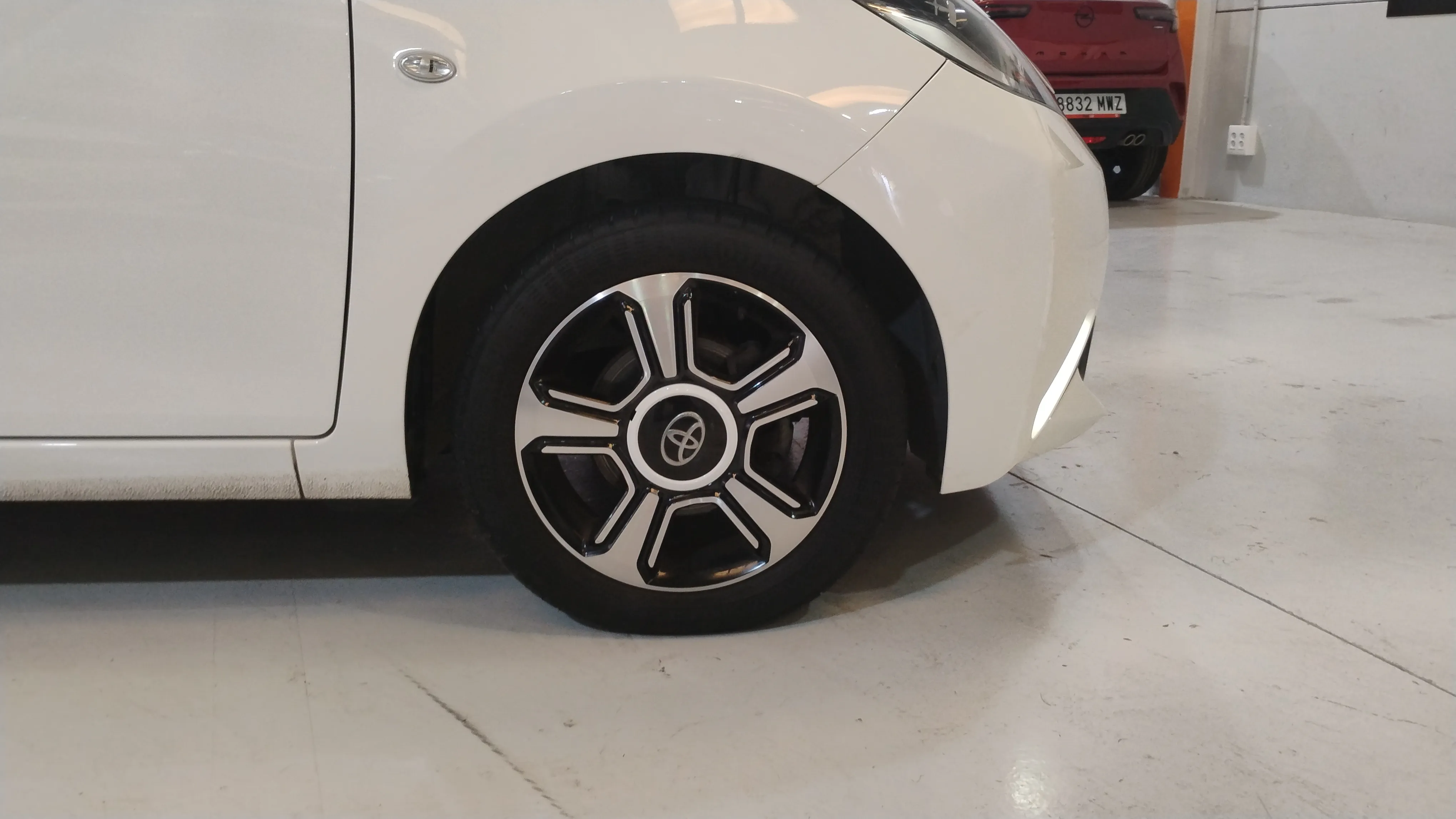 Toyota Aygo 1.0 70 x-wave - foto 17