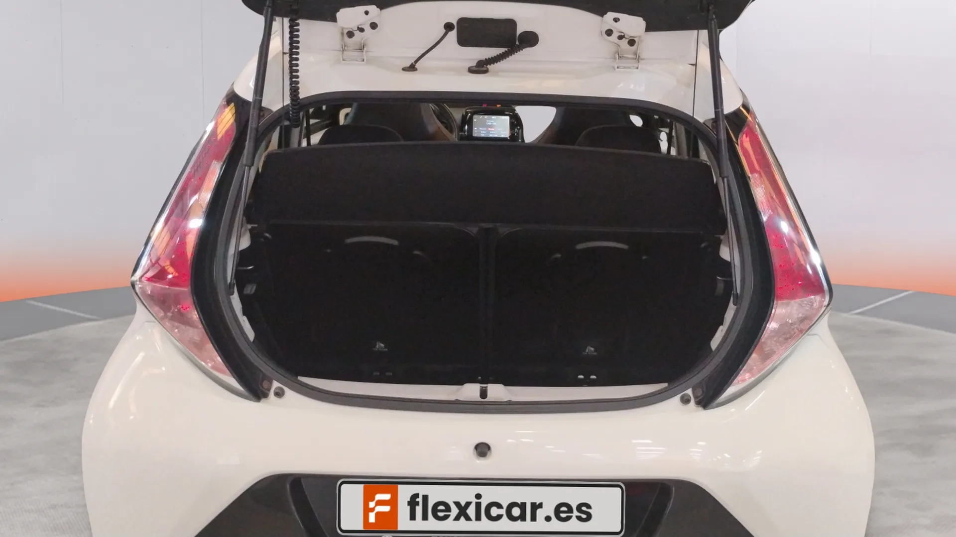 Toyota Aygo 1.0 70 x-wave - foto 19