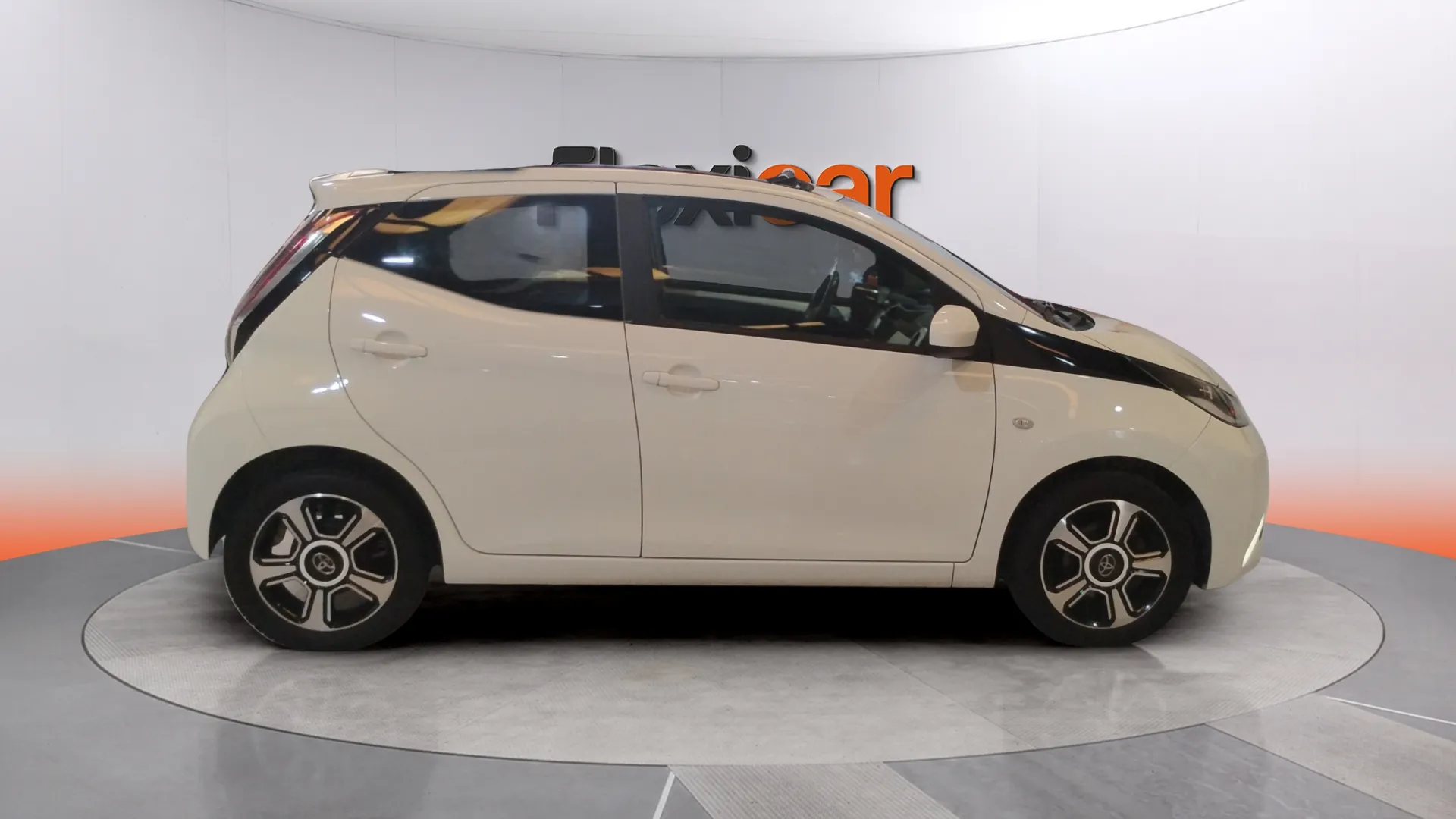Toyota Aygo 1.0 70 x-wave - foto 4