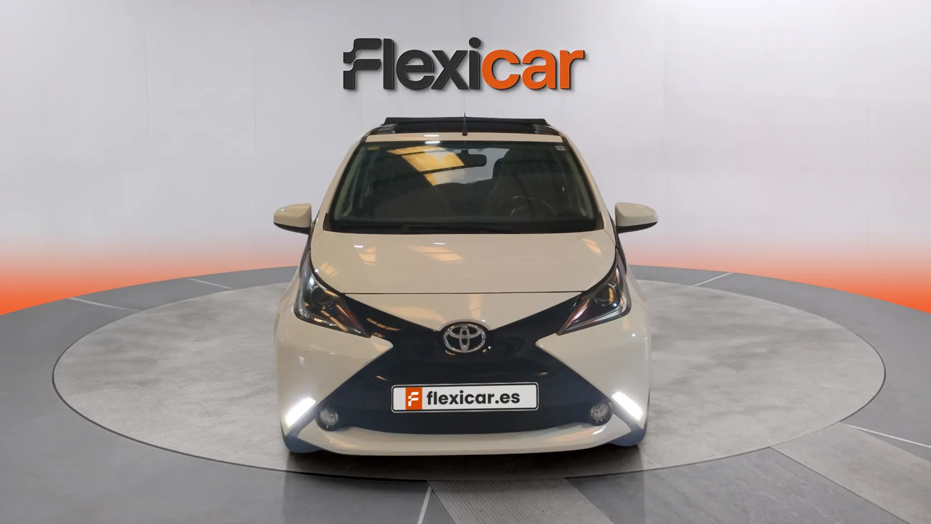 Toyota Aygo 1.0 70 x-wave - foto 2