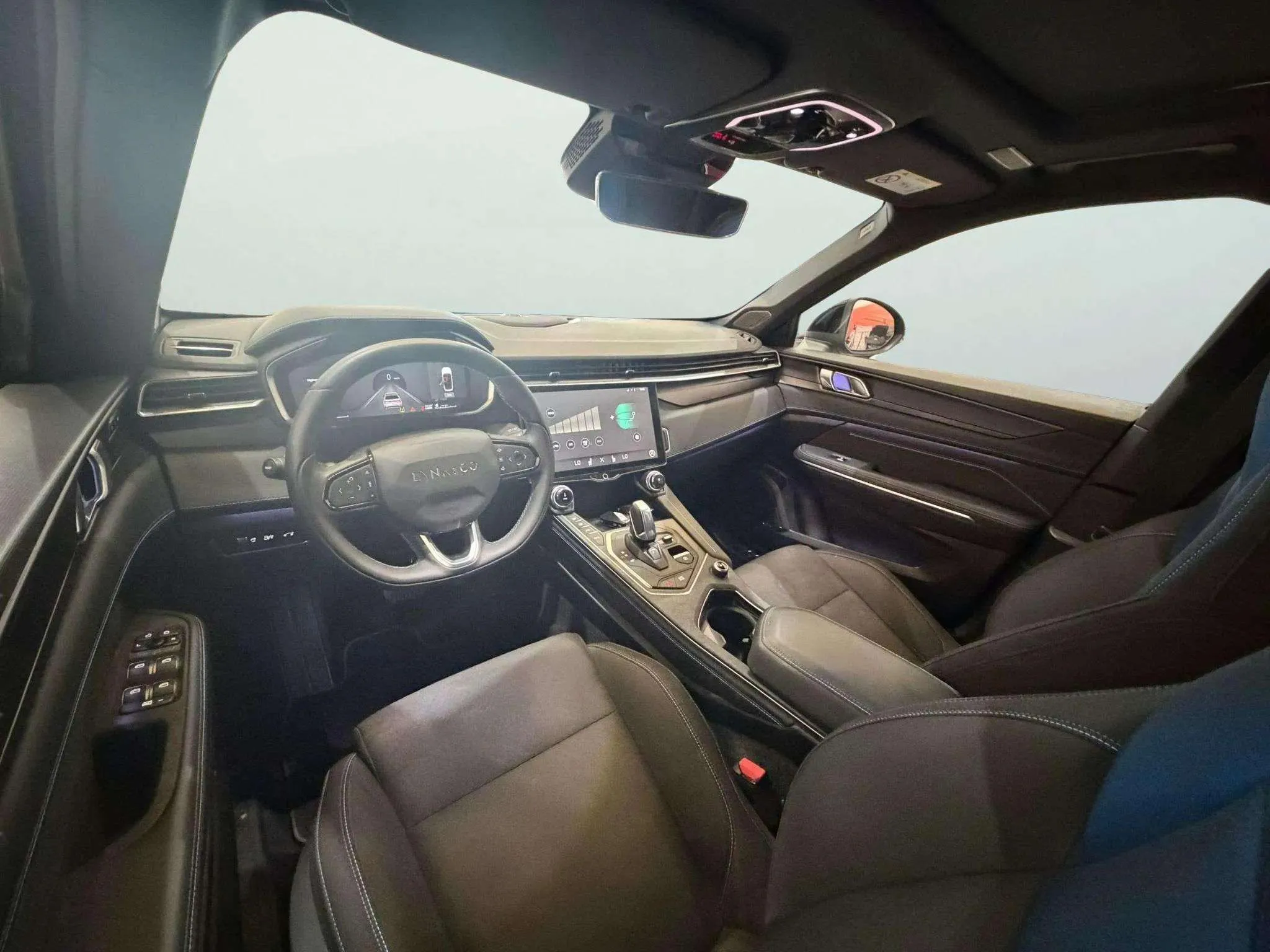 Lynk & Co 01 1.5 PHEV - foto 11
