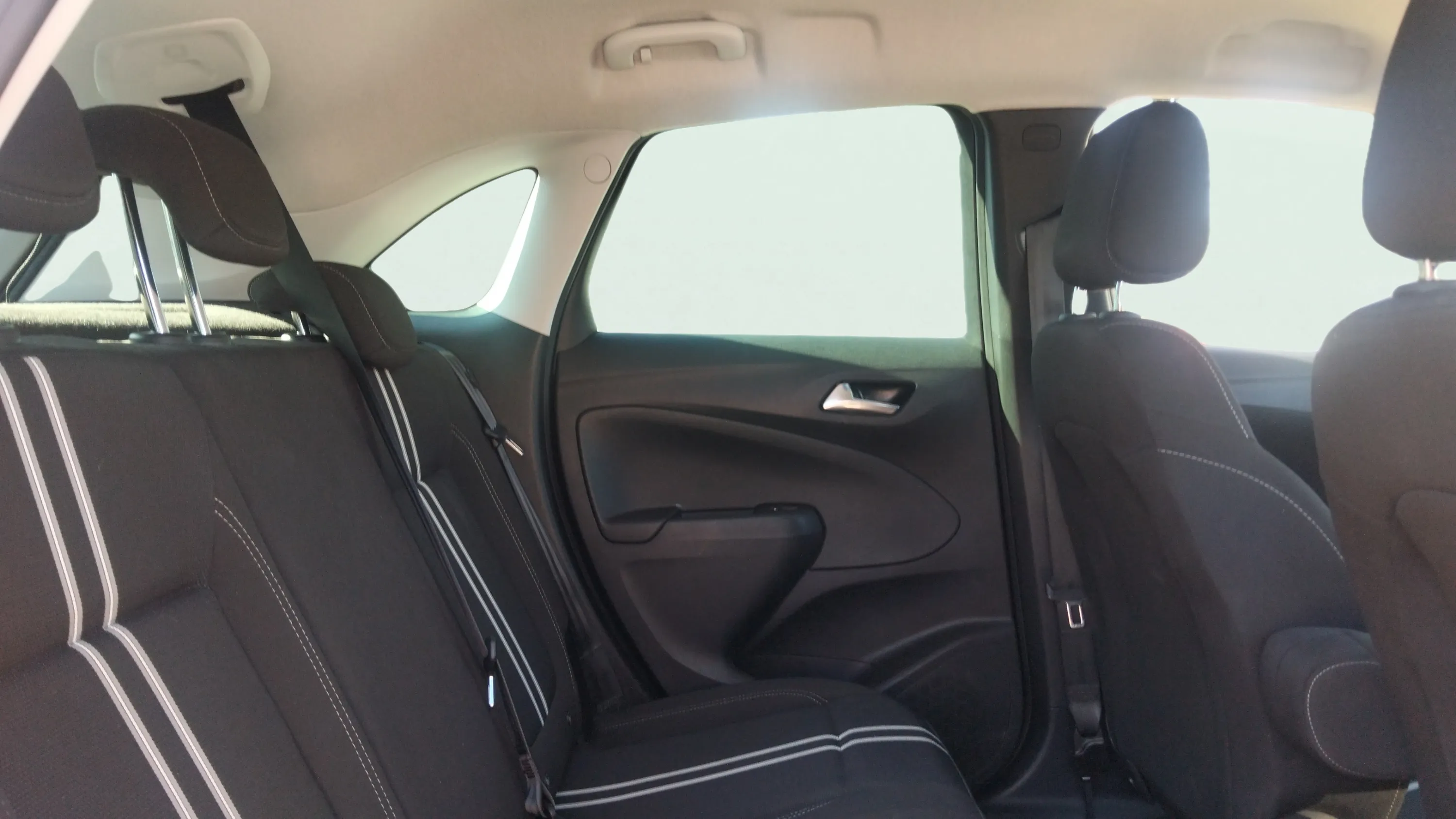 Opel Crossland 1.2 Elegance AT6 - foto 11