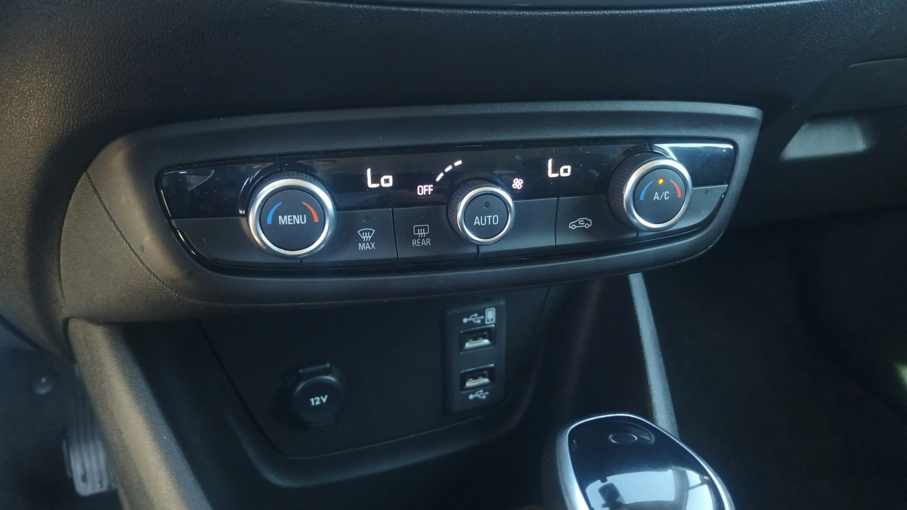 Opel Crossland 1.2 Elegance AT6 - foto 19