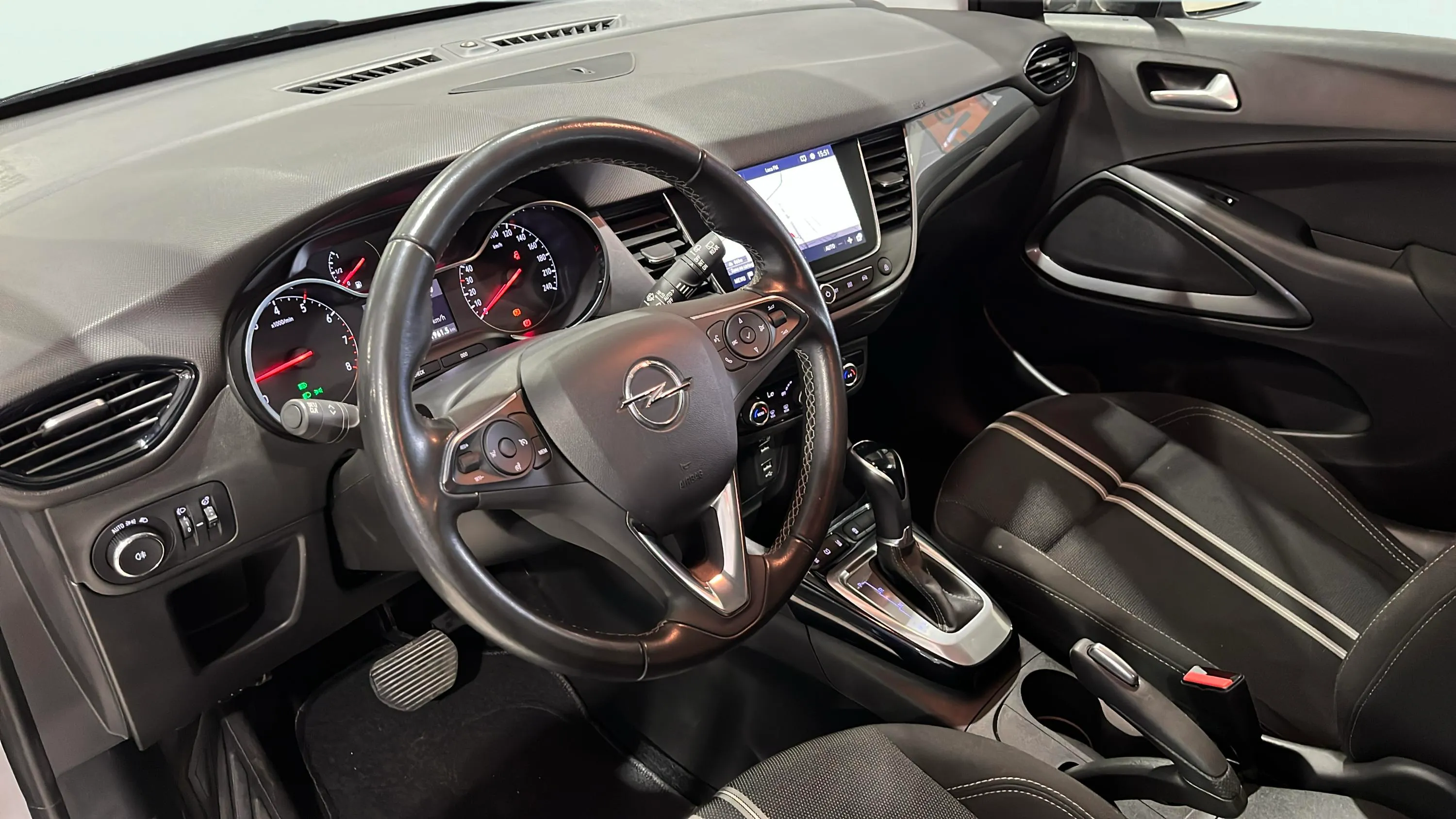 Opel Crossland 1.2 Elegance AT6 - foto 9