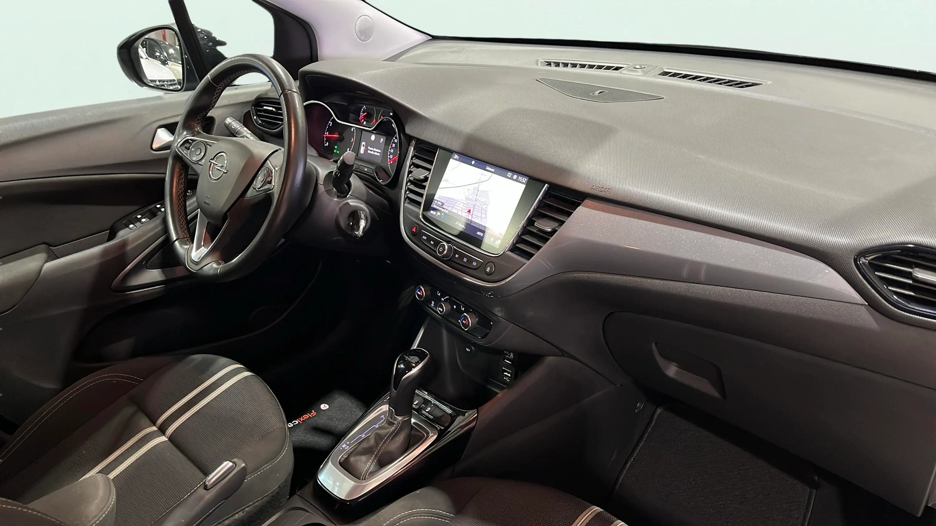 Opel Crossland 1.2 Elegance AT6 - foto 11