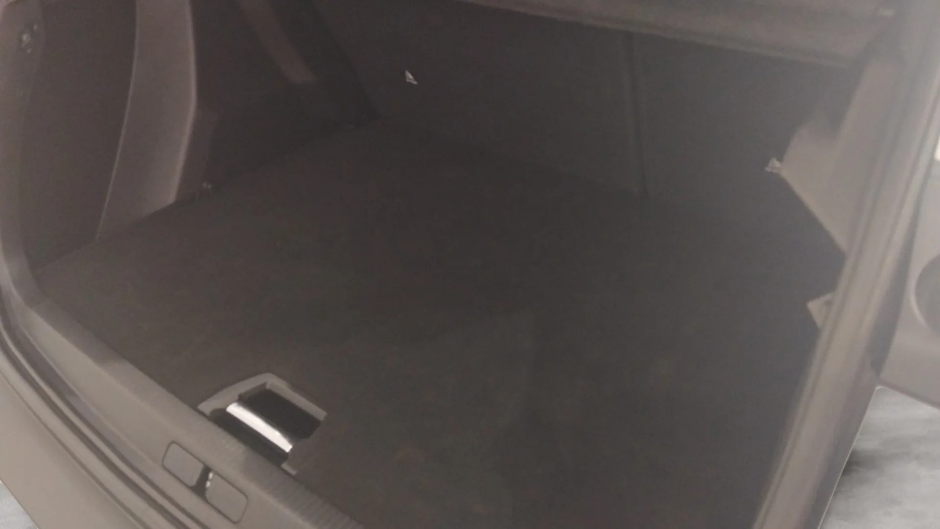 Peugeot 2008 Allure PureTech 100 - foto 10