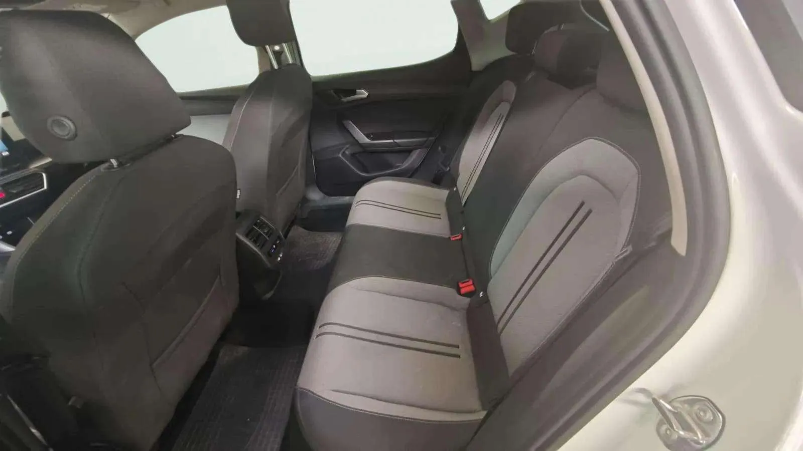 SEAT León 2.0 TDI Style - foto 32