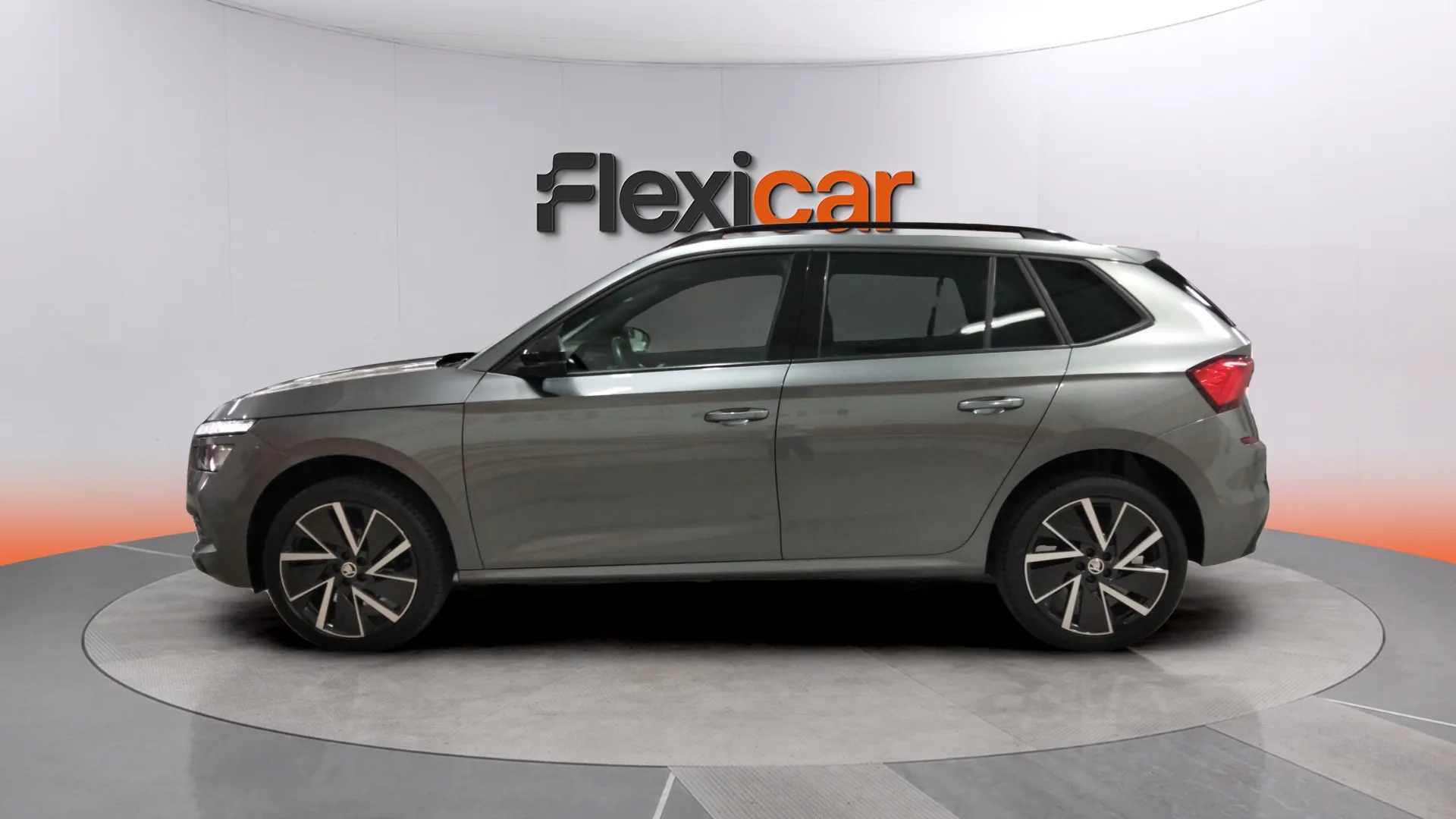 Škoda Kamiq 1.0 TSI DSG Sport - foto 4