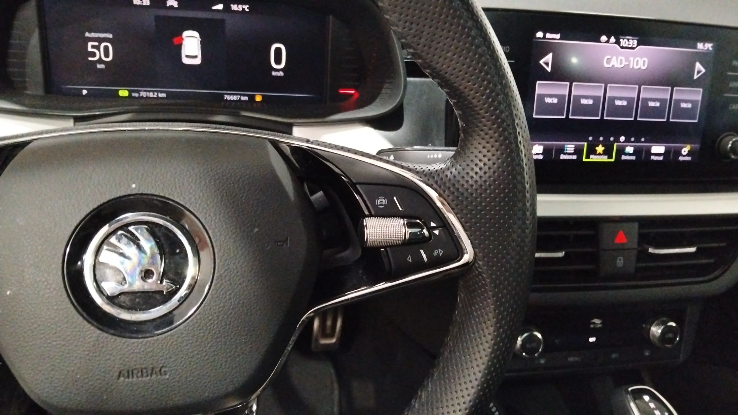 Škoda Kamiq 1.0 TSI DSG Sport - foto 20