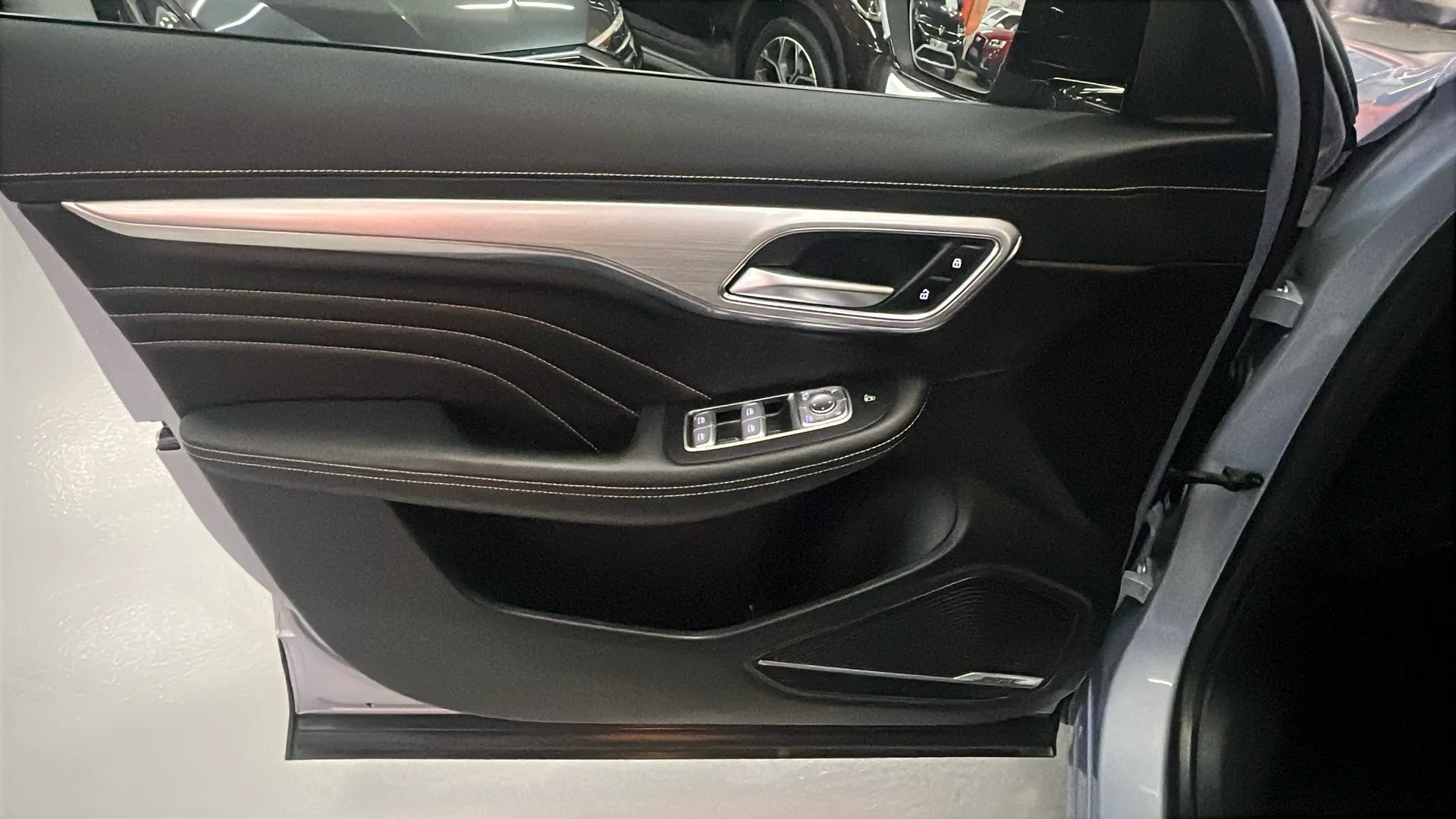 MG Marvel R 70kWh Performance - foto 18