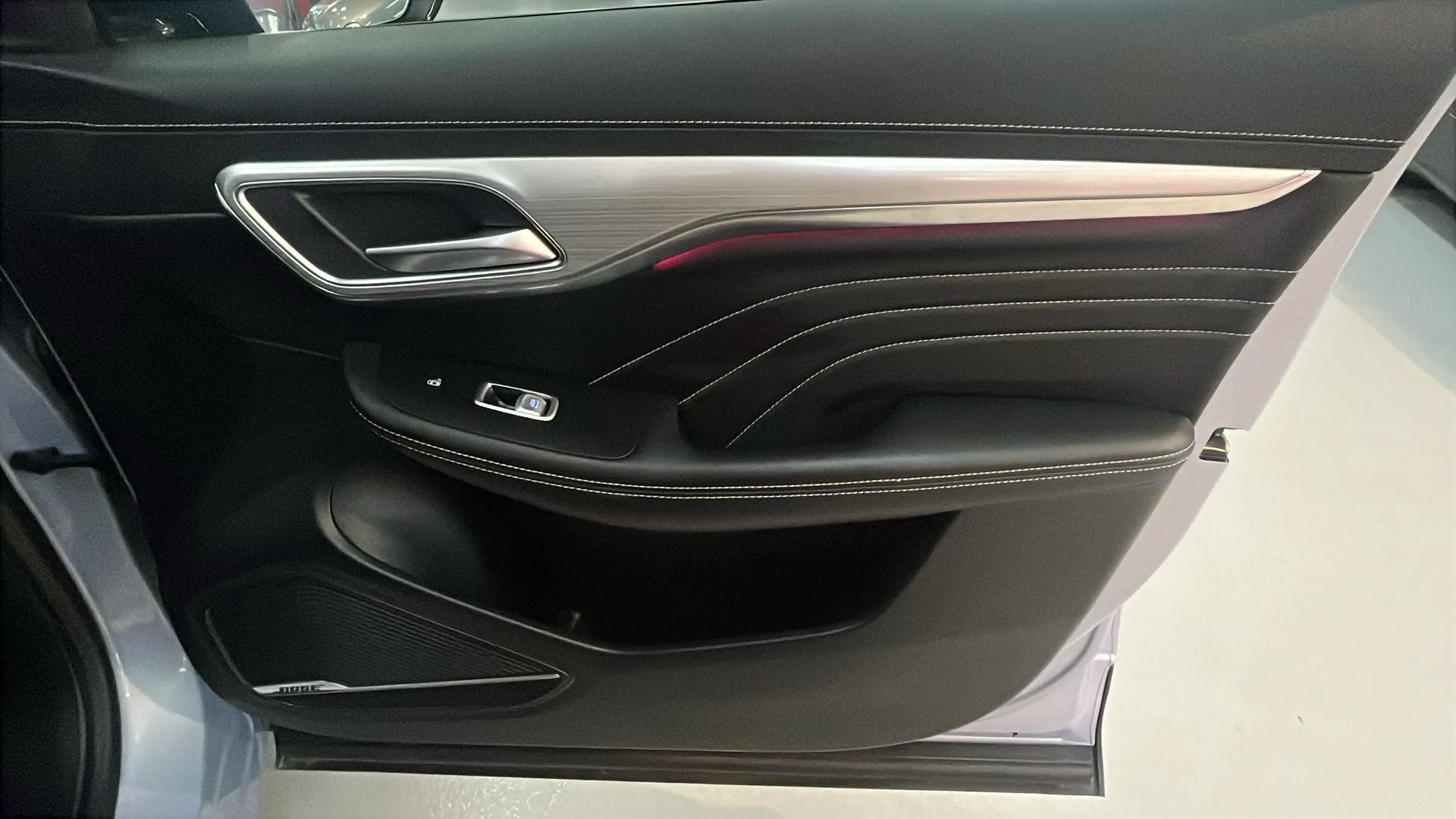 MG Marvel R 70kWh Performance - foto 17