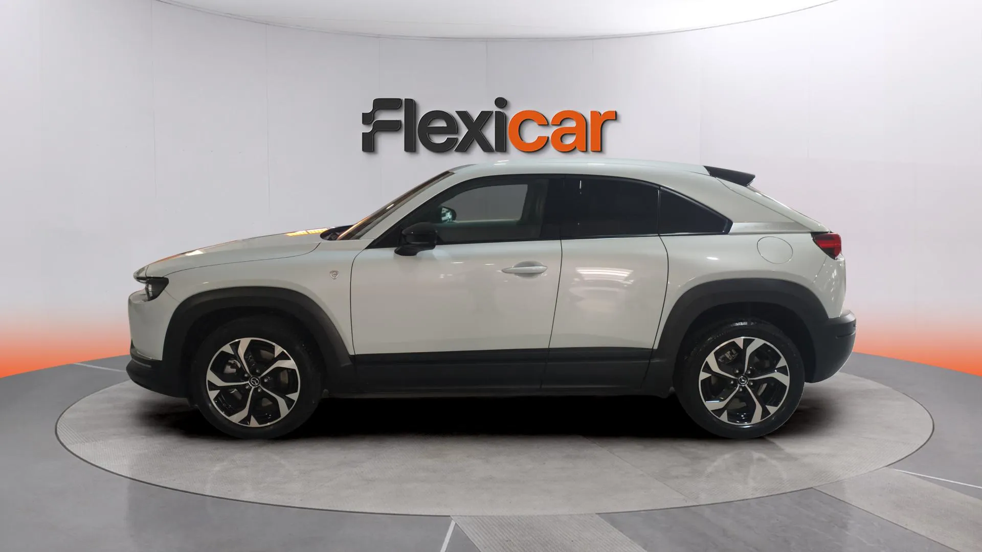 Mazda MX-30 2024 (hibrido enchufable) - foto 3