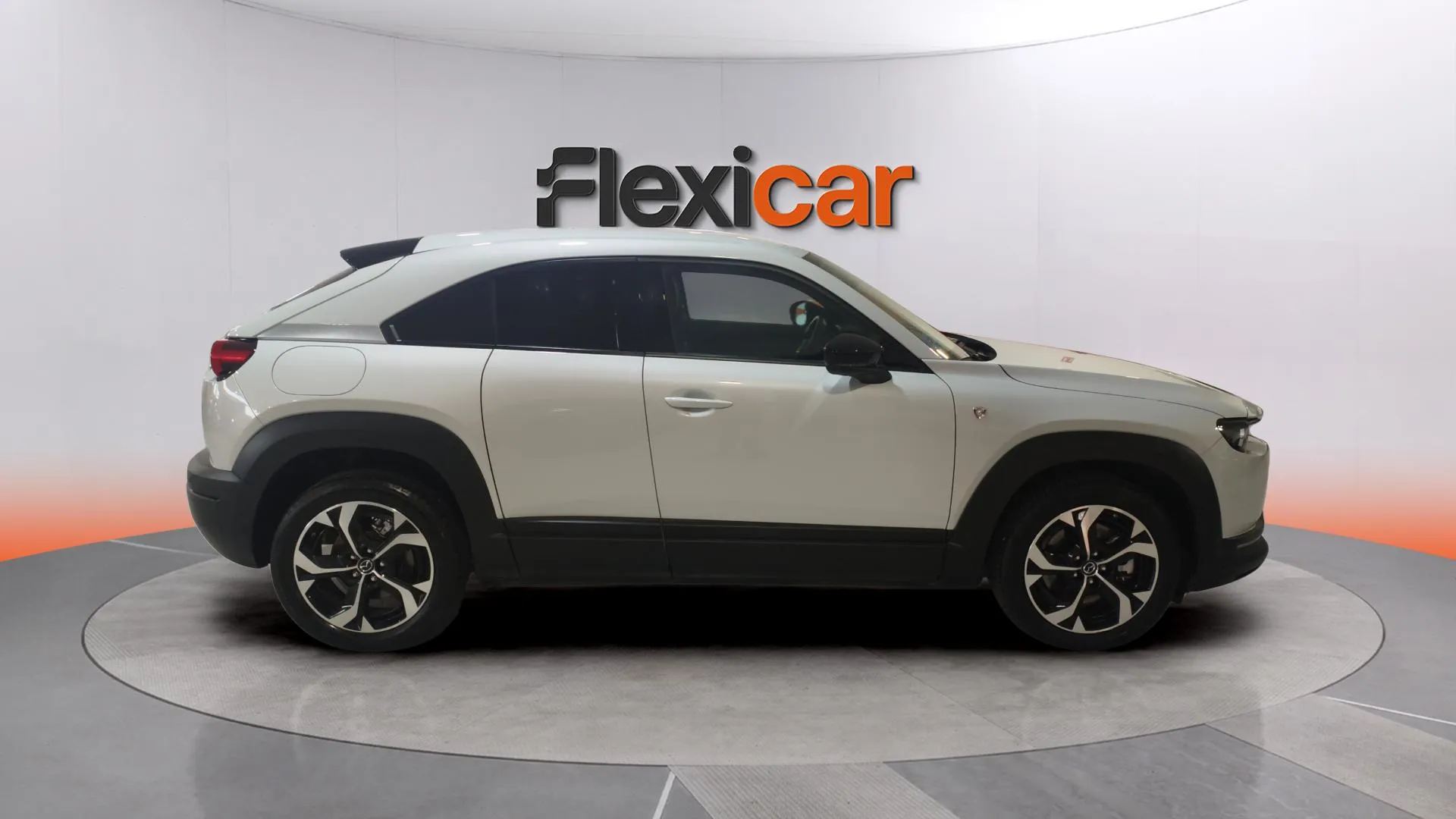 Mazda MX-30 2024 (hibrido enchufable) - foto 5